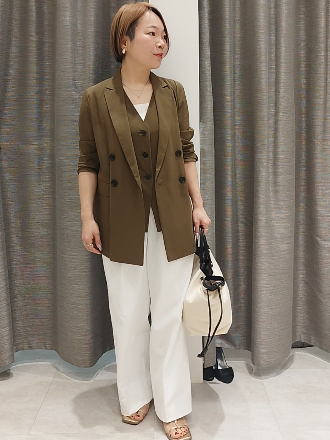 s u g iさんの「UNTITLED｜【セットアップ可/接触冷感/通気性】ドライシアーダブルジャケット」を使ったコーディネート