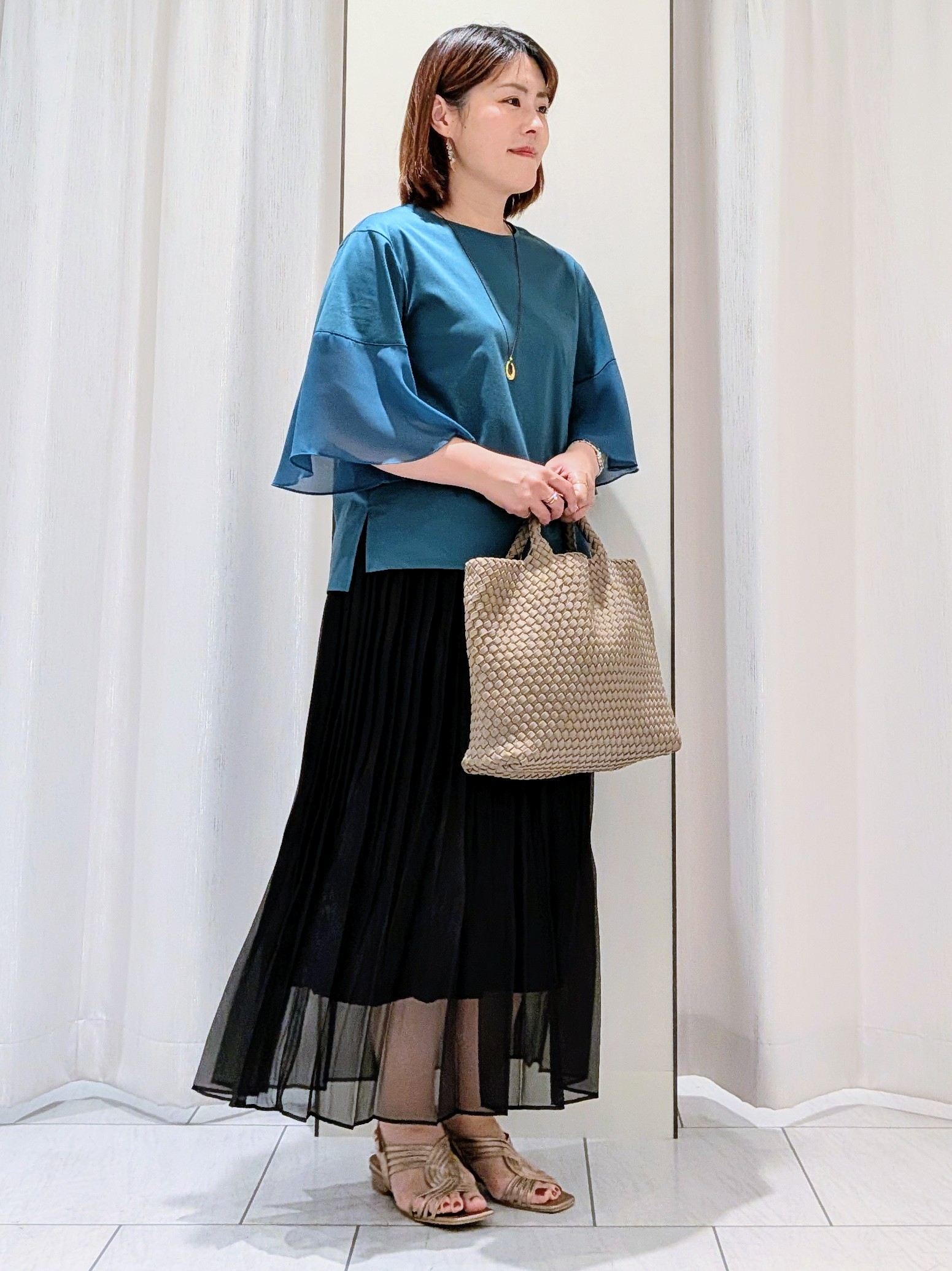 Onumaさんの「UNTITLED｜【ウエストゴム/洗える】エアリーシアープリーツスカート」を使ったコーディネート