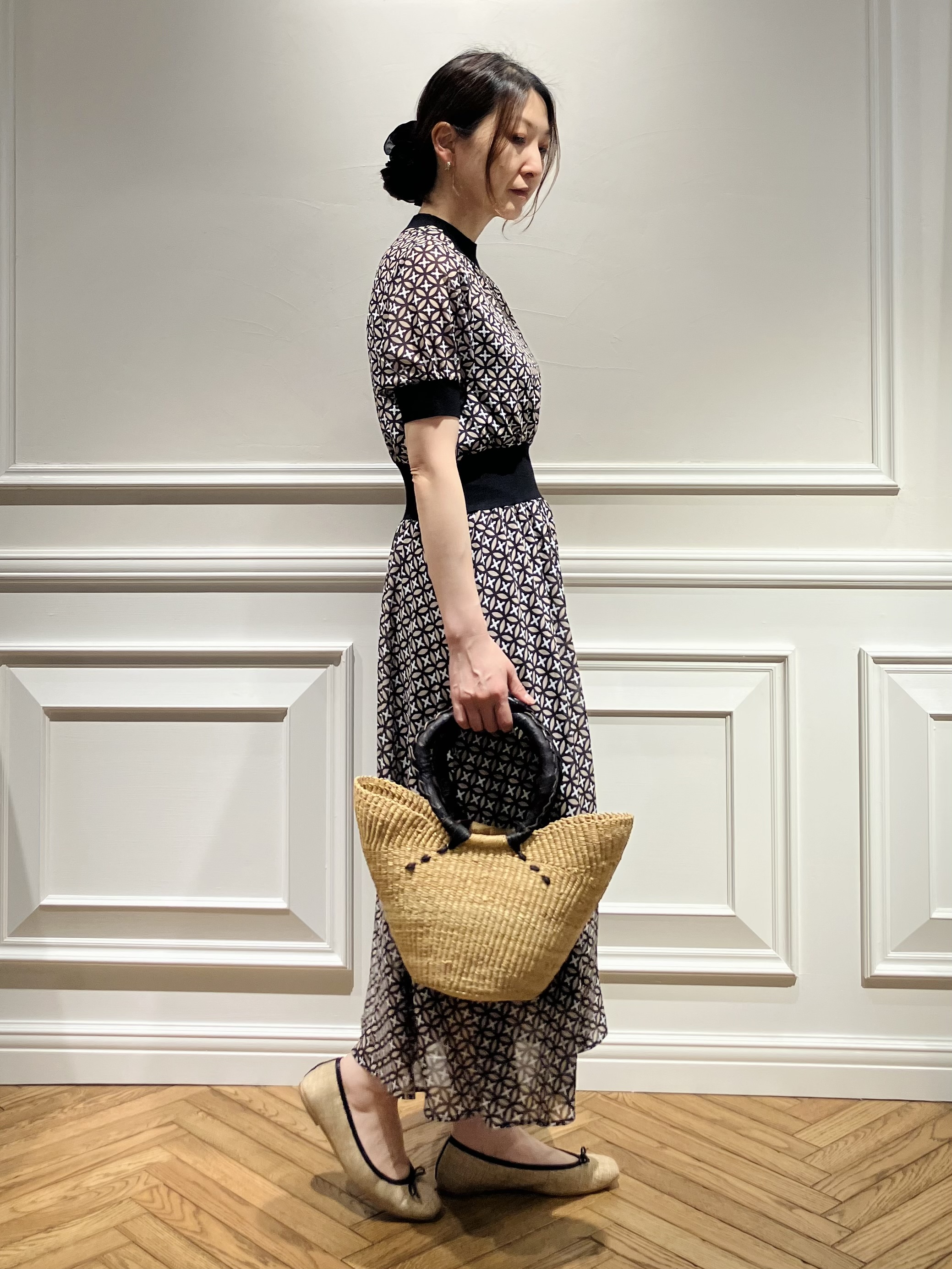 TSUKUIさんの「DRESSTERIOR｜【otonaMUSE5月号掲載/ウォッシャブル】オーバーラップサークル シアードレス」を使ったコーディネート