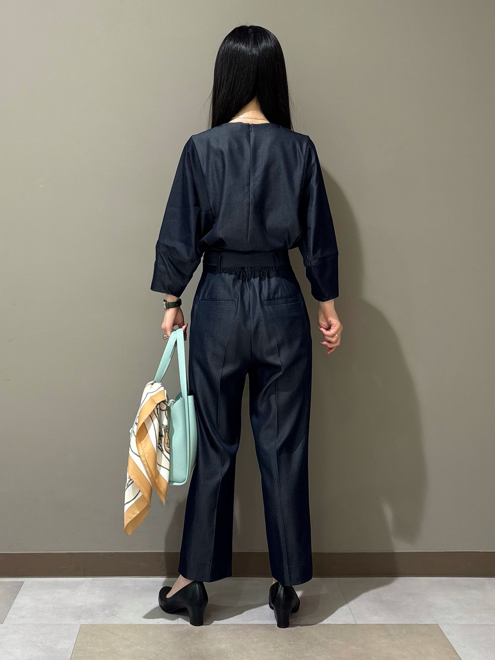 KEIKOさんの「INDIVI｜【洗える／UVケア／SETUP可能】デニムライク ランタン袖ブラウス」を使ったコーディネート