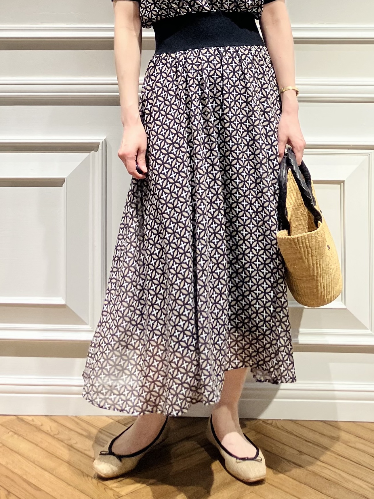 TSUKUIさんの「DRESSTERIOR｜【otonaMUSE5月号掲載/ウォッシャブル】オーバーラップサークル シアードレス」を使ったコーディネート