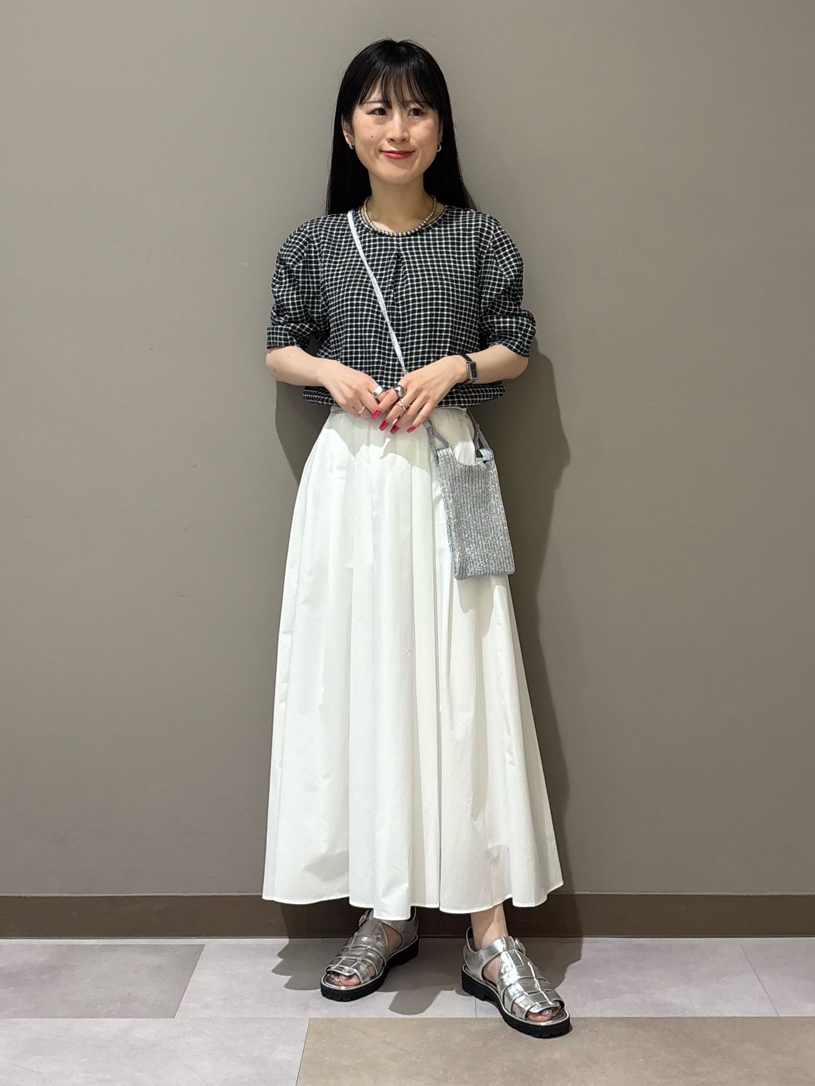 KEIKOさんの「INDIVI｜【撥水／UVケア／SETUP可能】軽量5分袖ライトブルゾン」を使ったコーディネート
