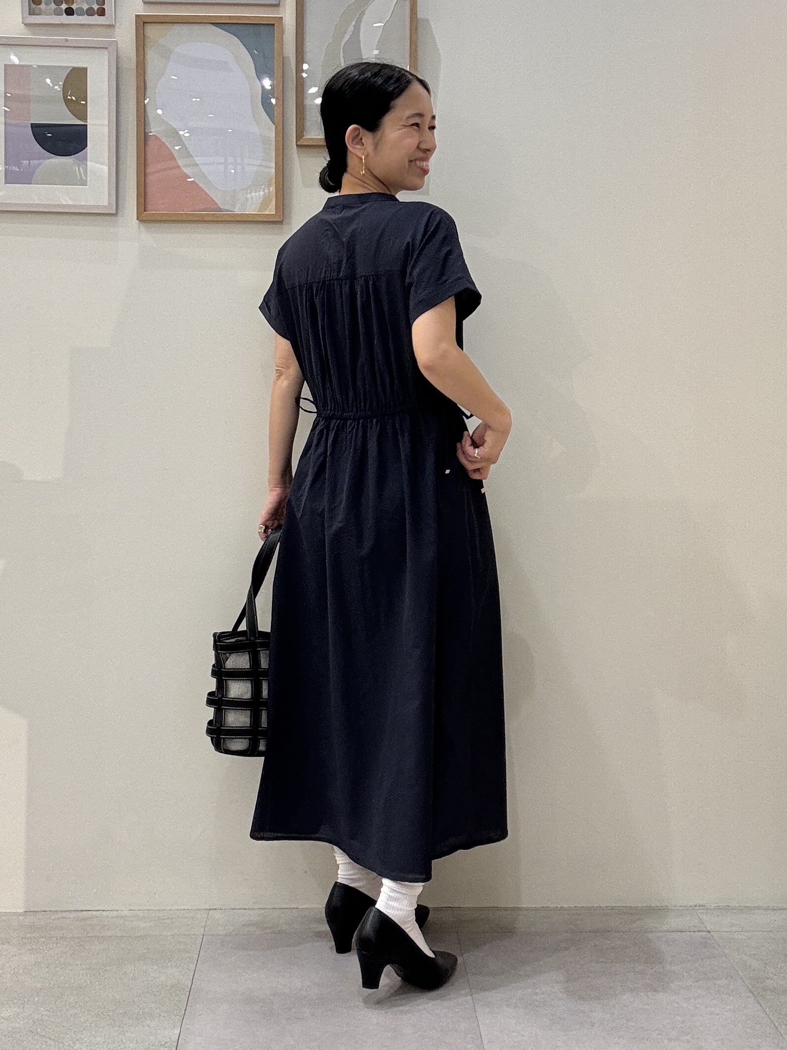 たけぴさんの「SHOO･LA･RUE｜【ひんやり/UV/吸水速乾/洗濯機可】さらり快適 ギャザーリボンワンピース」を使ったコーディネート