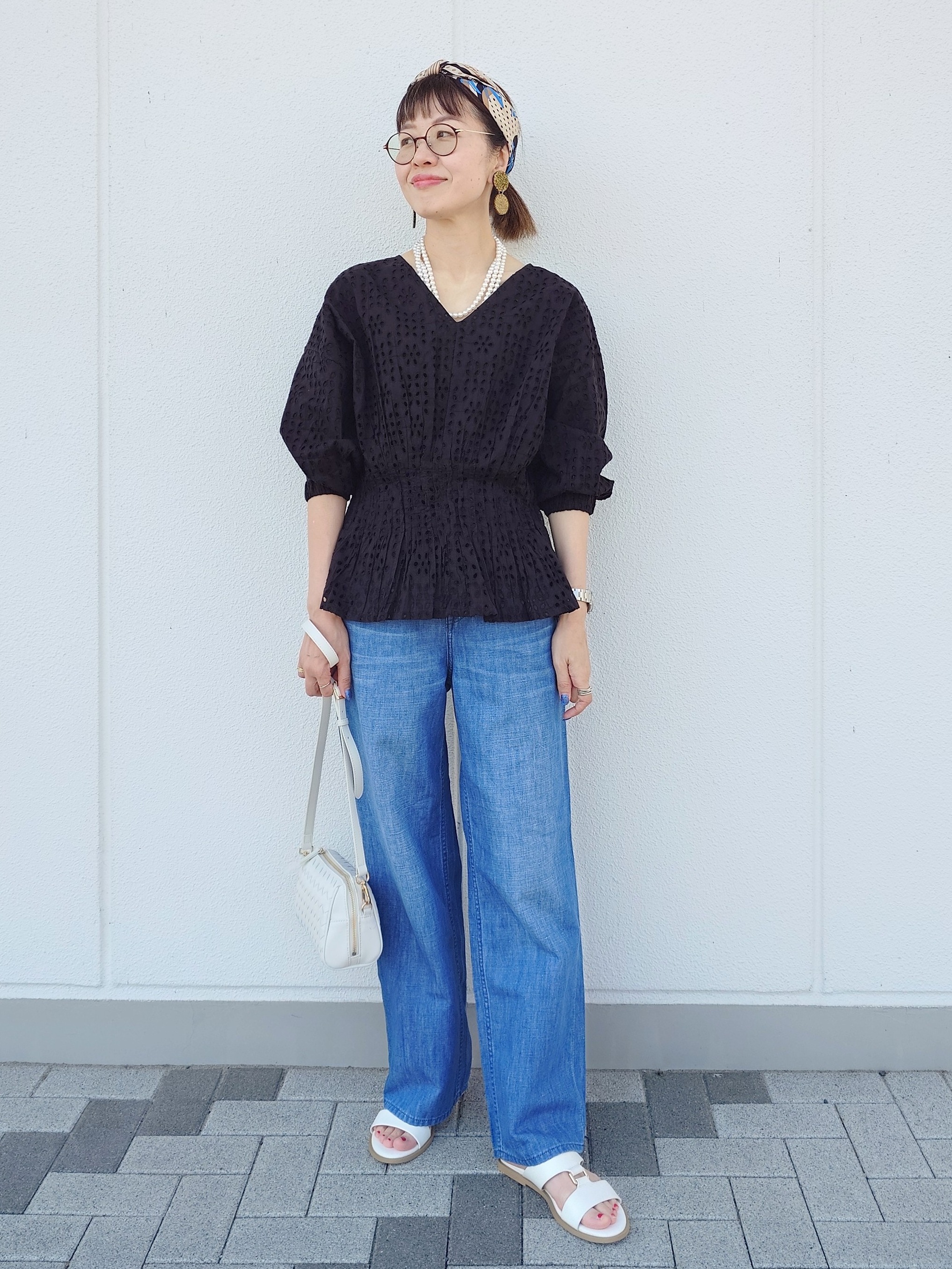 MUTSUKOさんの「UNTITLED｜【Audrey and John Wad】ウエストシャーリングブラウス」を使ったコーディネート