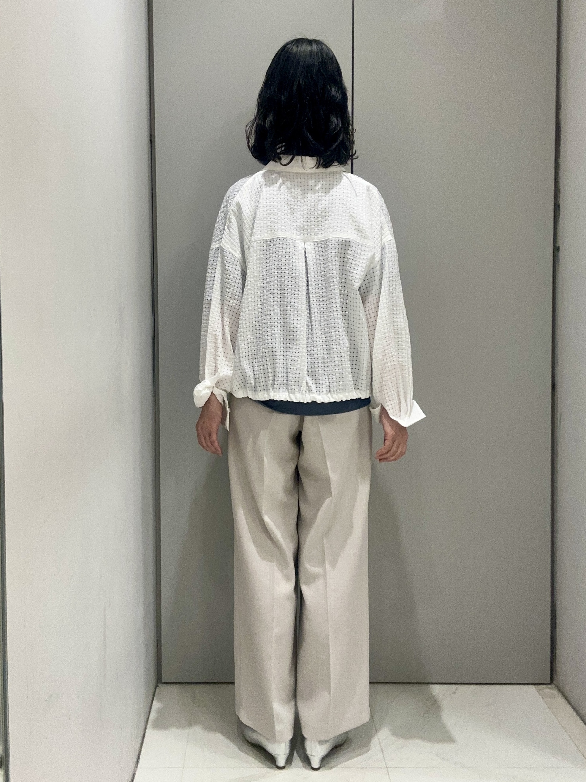 Kouさんの「Reflect｜ネックギャザーデザインブラウス」を使ったコーディネート