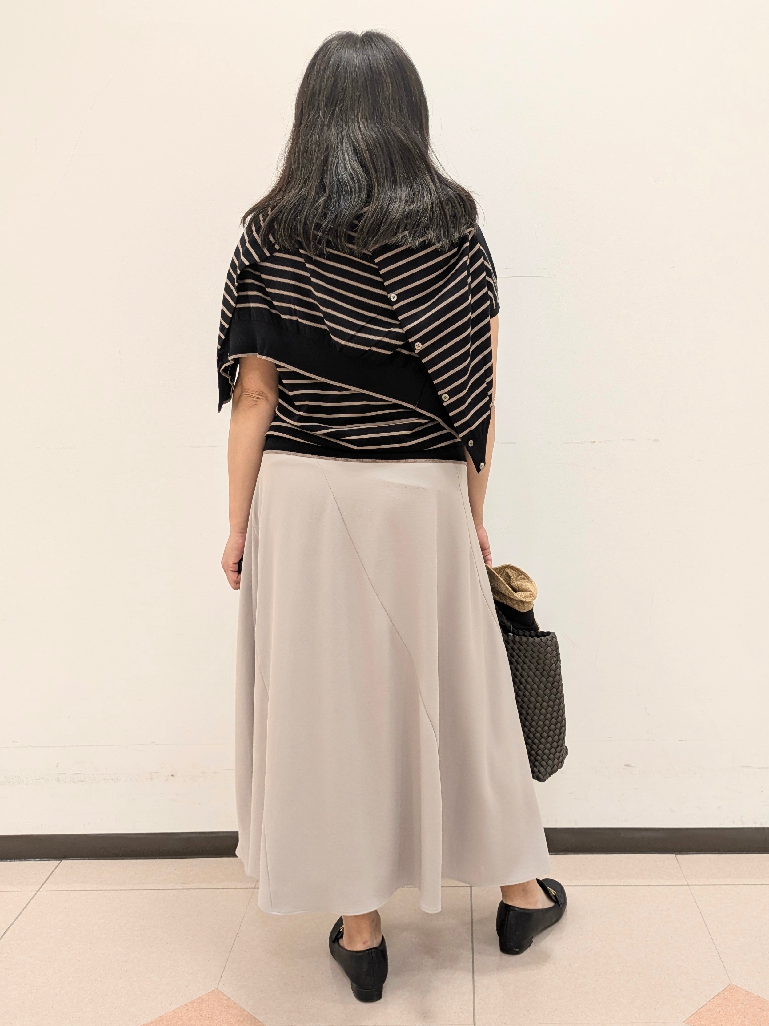 ともさんの「UNTITLED｜【9色展開/アンサンブル可】コットンクルーネックカーディガン」を使ったコーディネート
