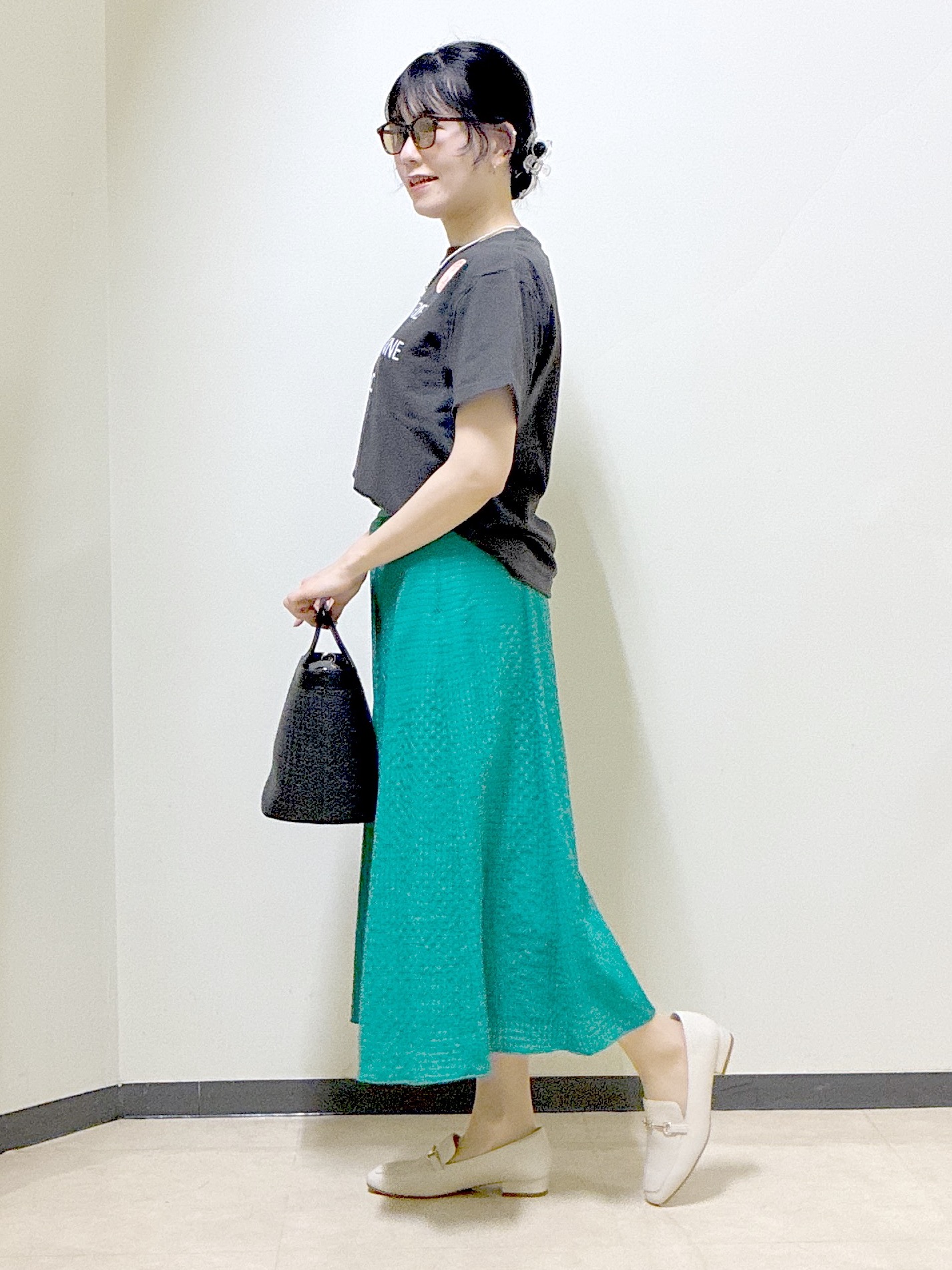  beni_gingerさんの「Reflect｜【REGENCY WORKS／Reflect別注カラーあり】ロゴTシャツ」を使ったコーディネート