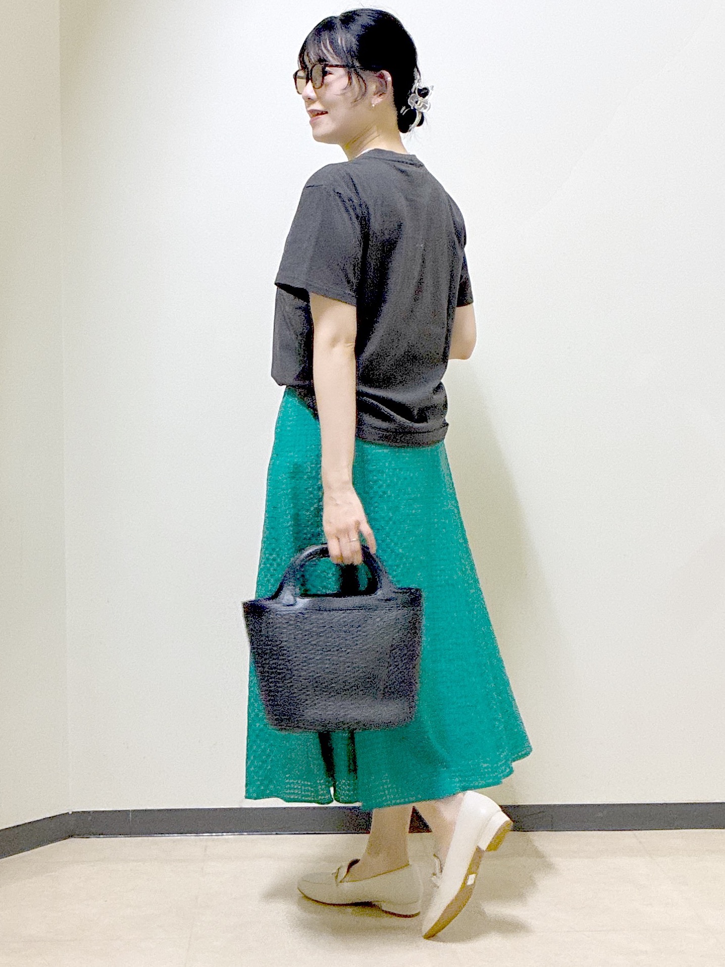  beni_gingerさんの「Reflect｜【REGENCY WORKS／Reflect別注カラーあり】ロゴTシャツ」を使ったコーディネート
