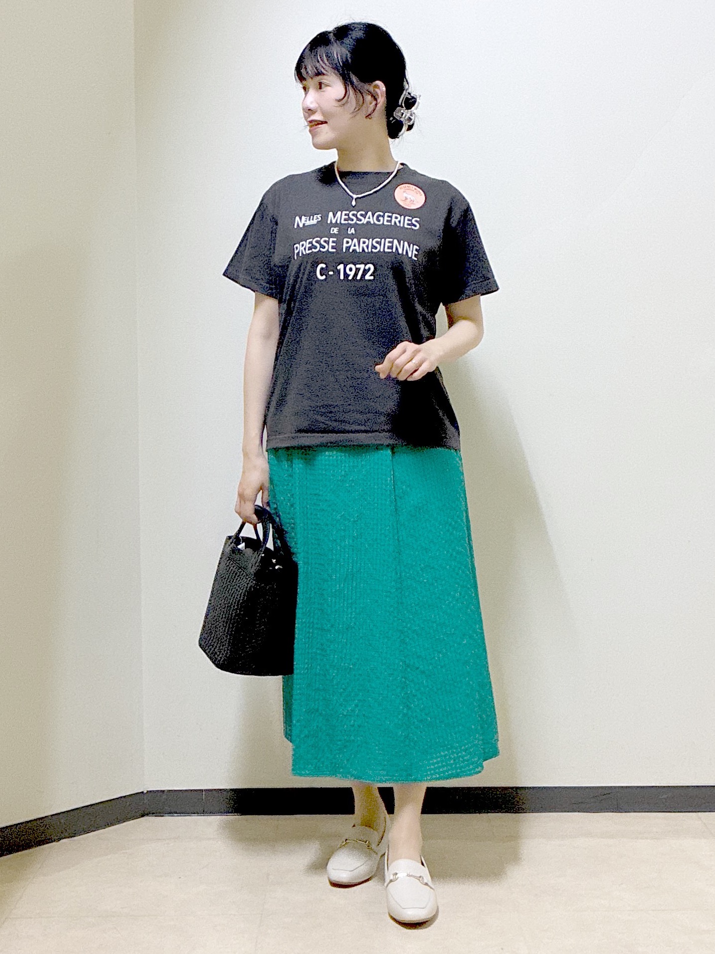  beni_gingerさんの「Reflect｜【REGENCY WORKS／Reflect別注カラーあり】ロゴTシャツ」を使ったコーディネート