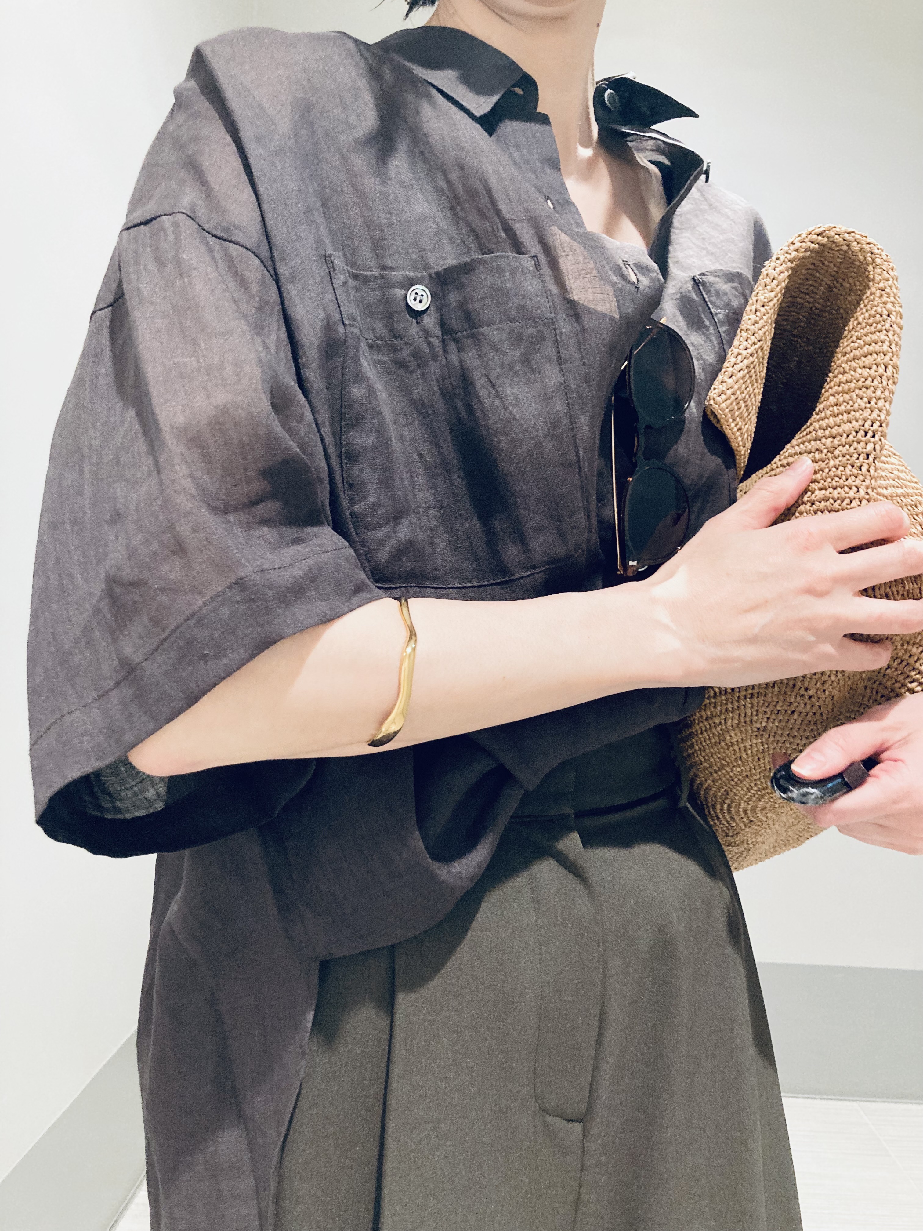 Furuさんの「DRESSTERIOR｜【接触冷感】イージーケアー クールタッチ ワイドパンツ」を使ったコーディネート