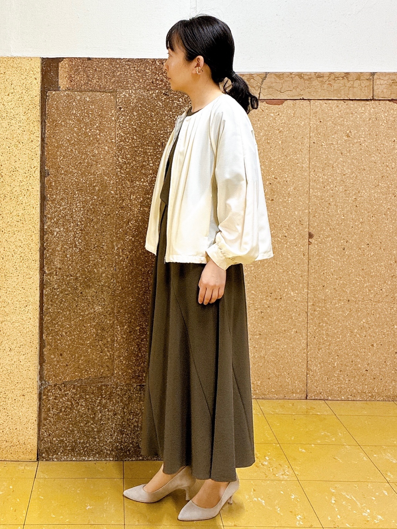 hattoriさんの「INDIVI｜【洗える／大人シアー】エアリー バルーンブルゾン」を使ったコーディネート