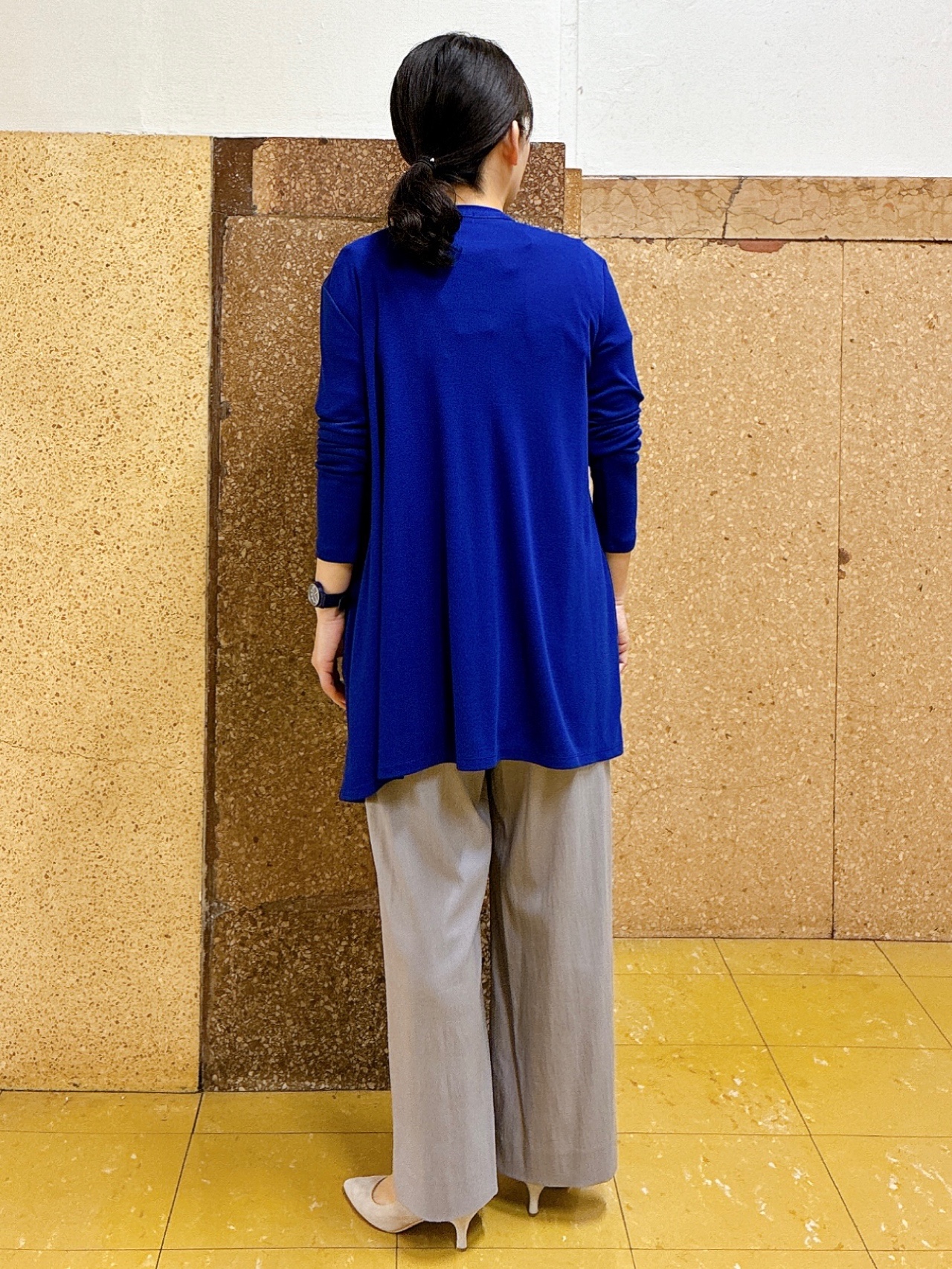 hattoriさんの「INDIVI｜【着る日傘／SETUP可能】ビスチェレイヤード風トップス」を使ったコーディネート
