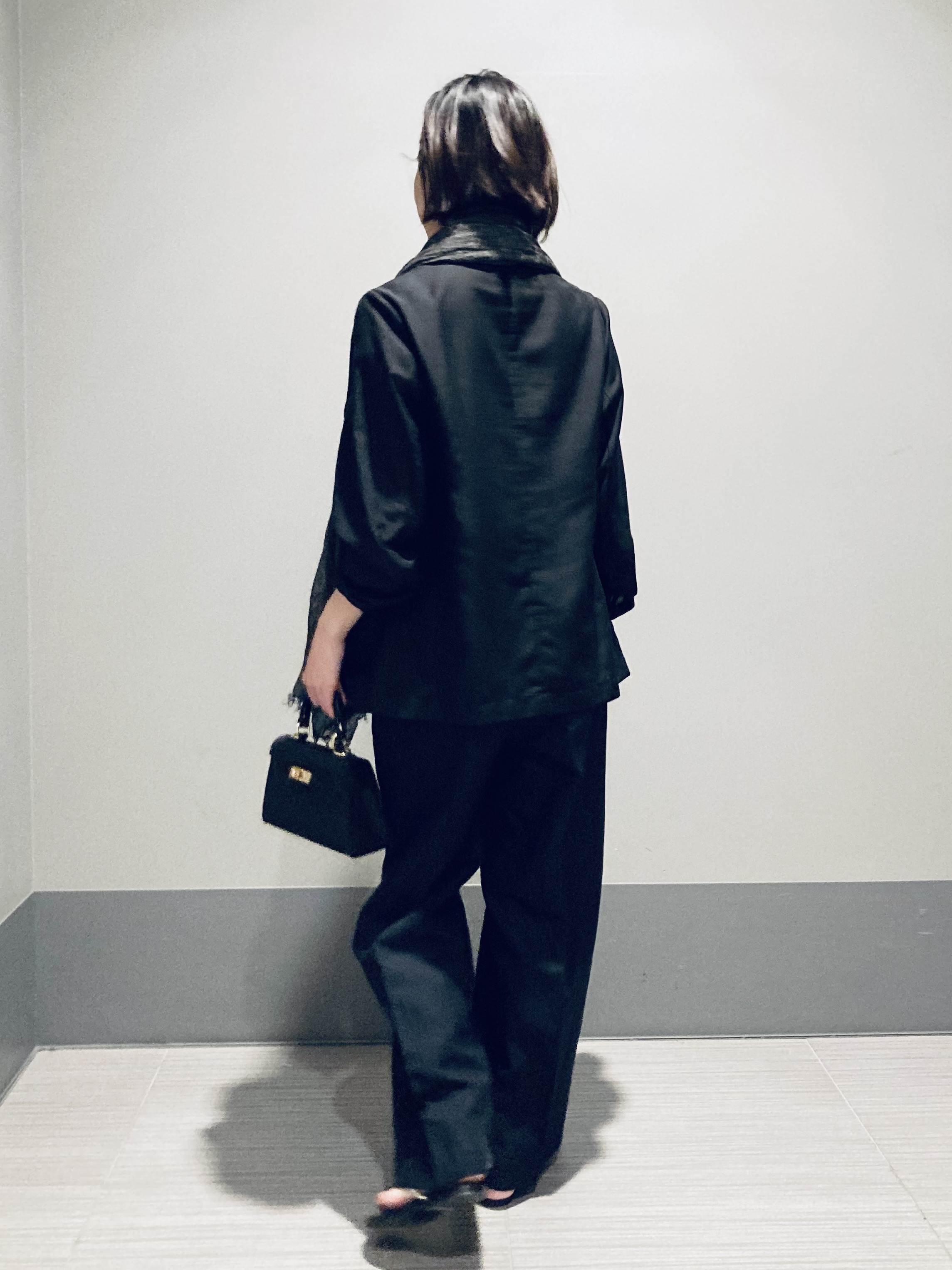 Furuさんの「DRESSTERIOR｜【セットアップ可/ウォッシャブル】リネンブレンドワイドパンツ」を使ったコーディネート