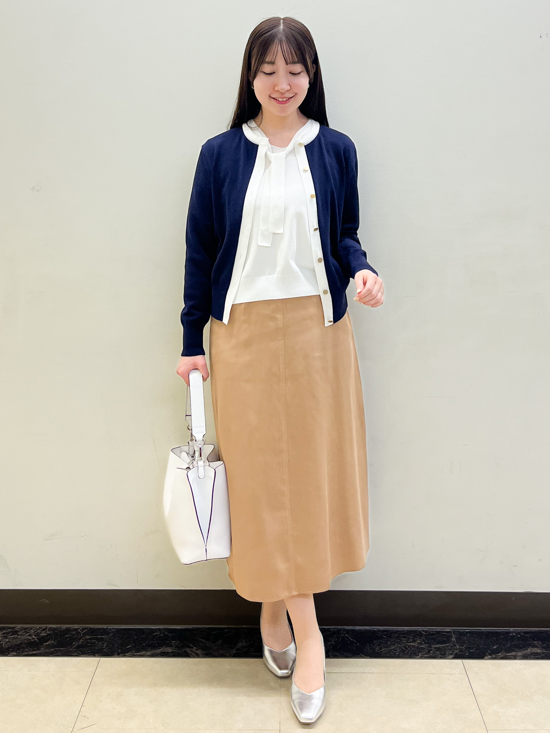 mikikoさんの「Reflect｜【アンサンブル可】バイカラーカーディガン」を使ったコーディネート