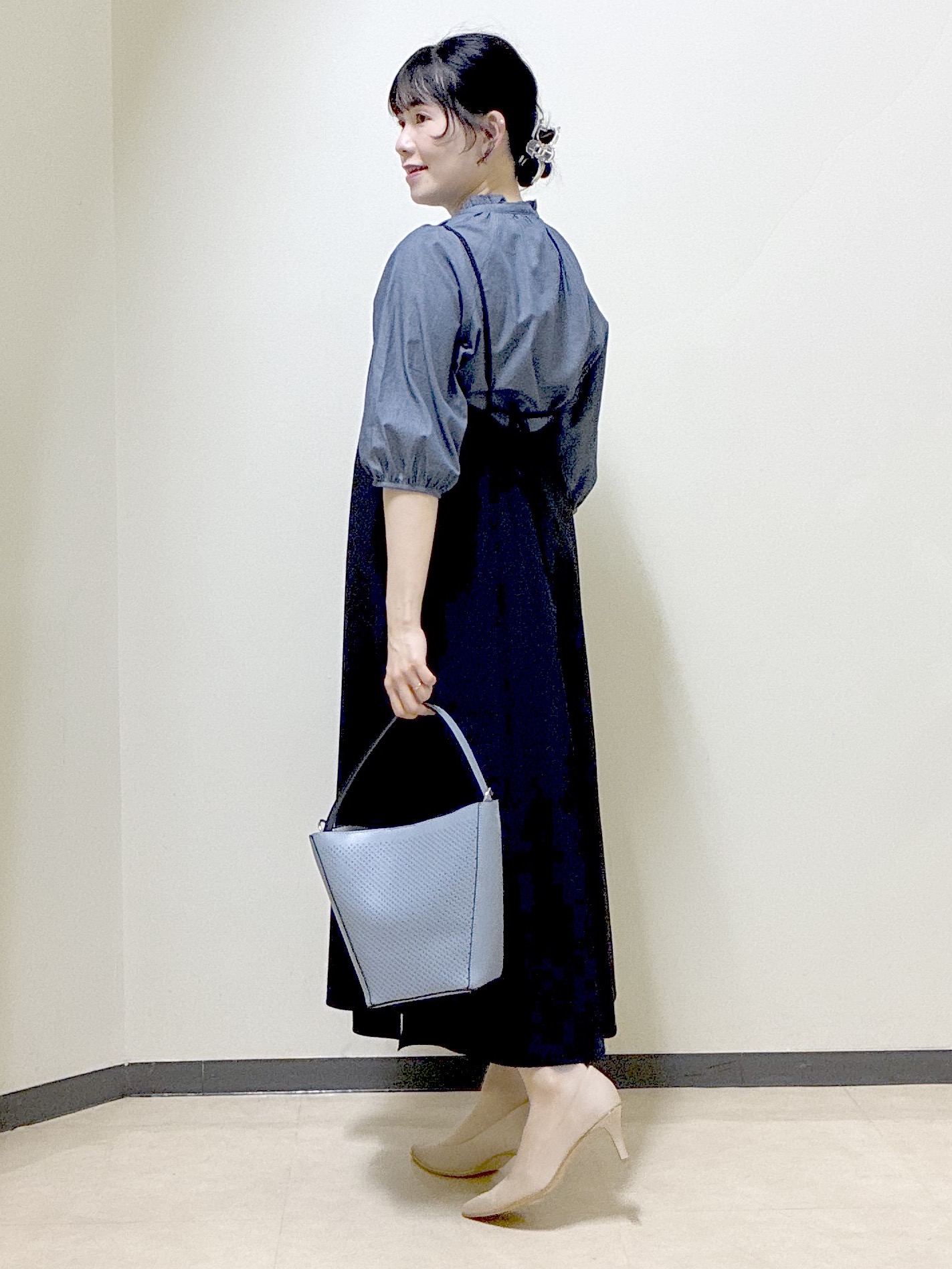  beni_gingerさんの「Reflect｜フロントボタンデザインブラウス」を使ったコーディネート