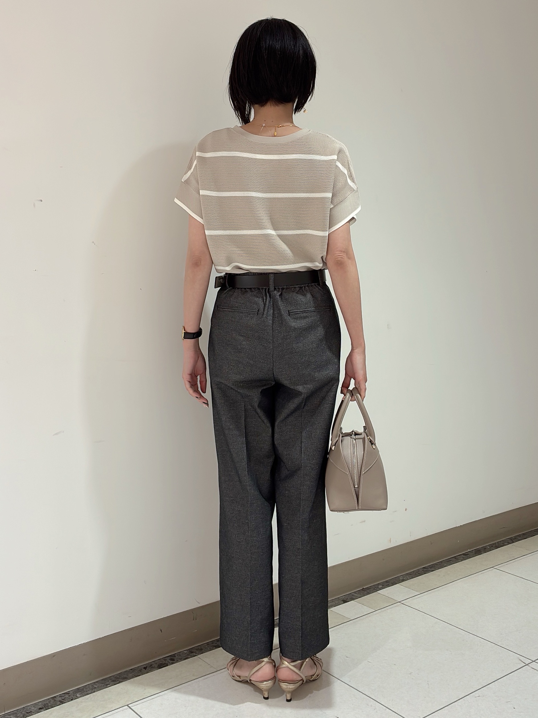 環さんの「UNTITLED｜【11色展開/体型カバー】前後2WAYフレンチスリーブニット」を使ったコーディネート