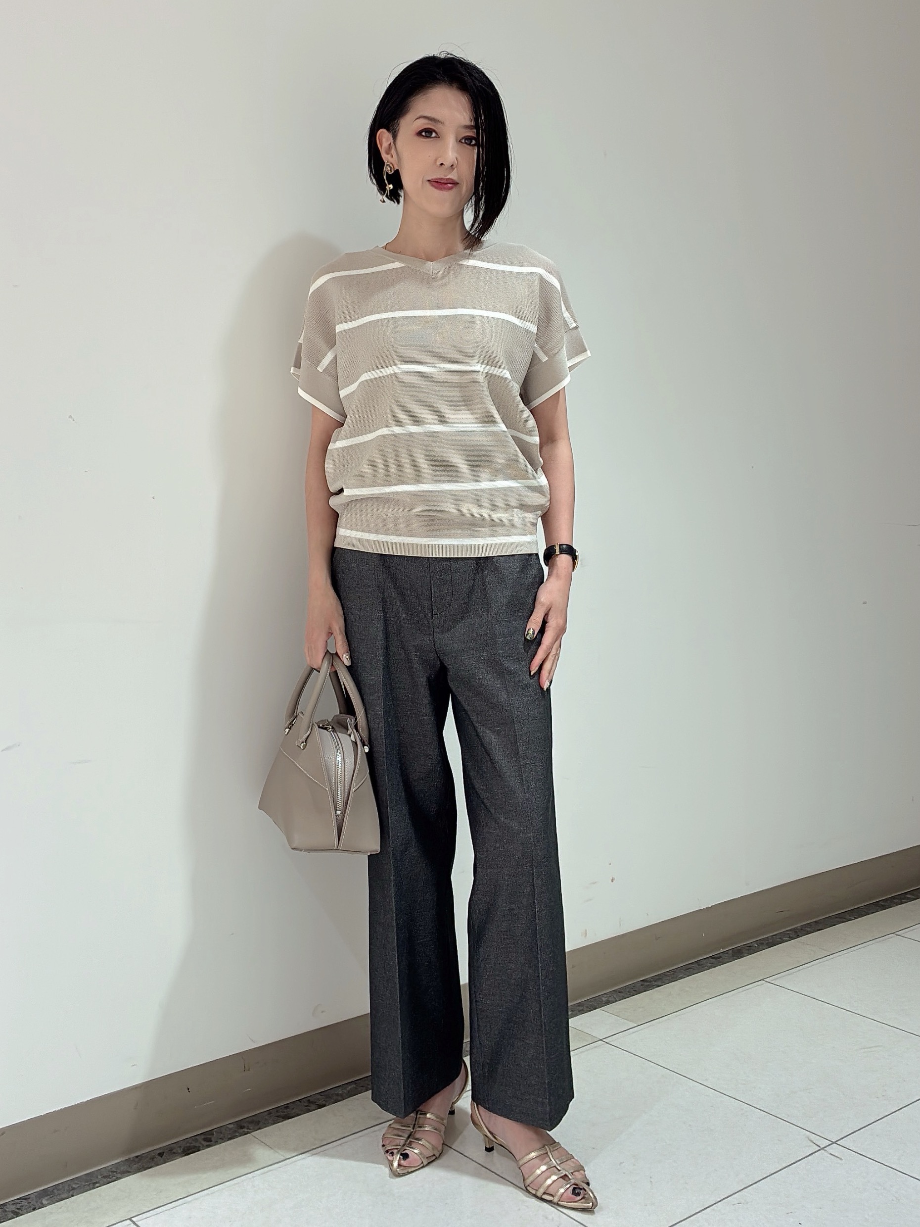 環さんの「UNTITLED｜【11色展開/体型カバー】前後2WAYフレンチスリーブニット」を使ったコーディネート
