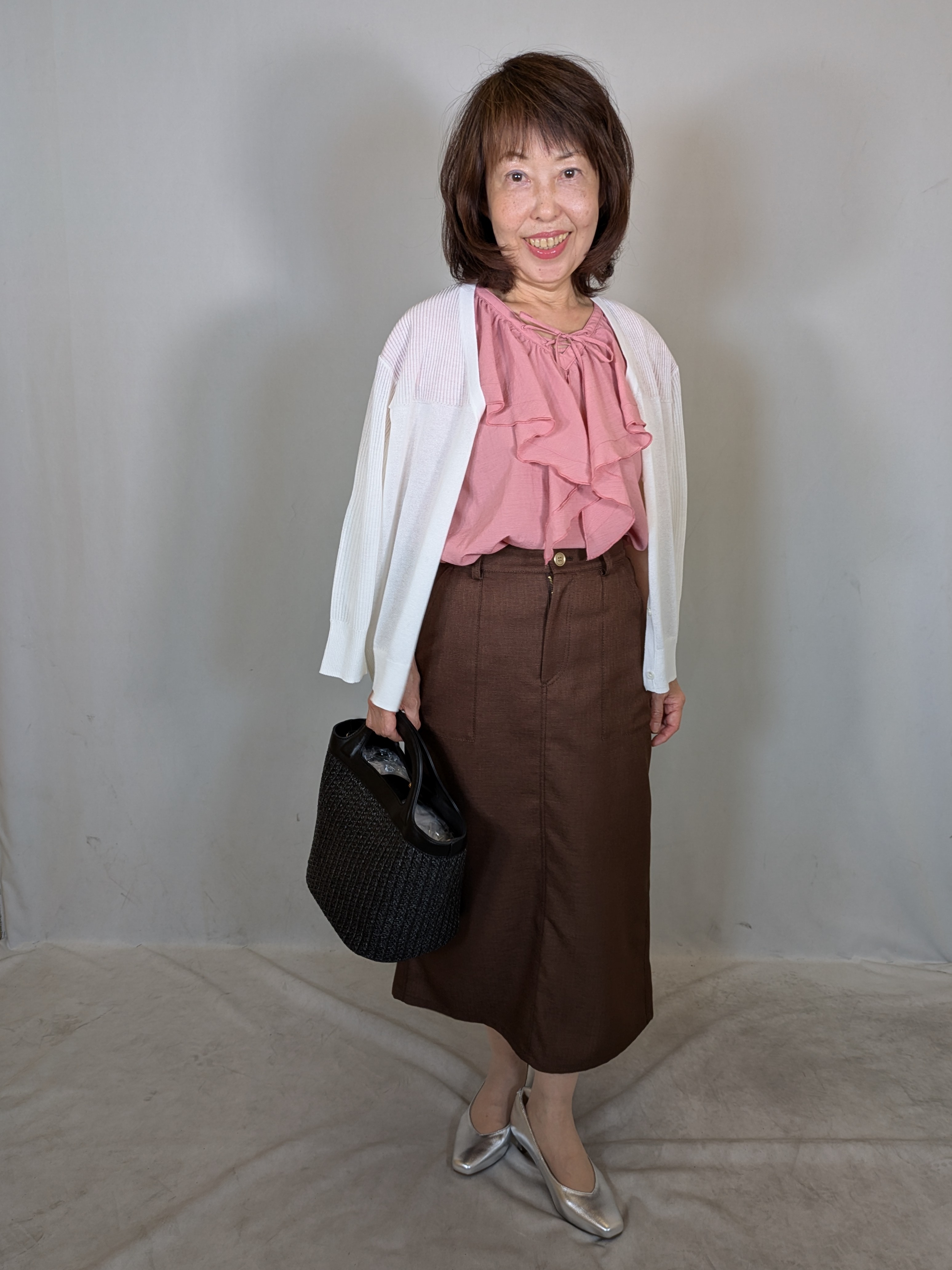 k.kazunoさんの「Reflect｜【通気性あり／涼しい／マシンウォッシャブル】フリルブラウス」を使ったコーディネート