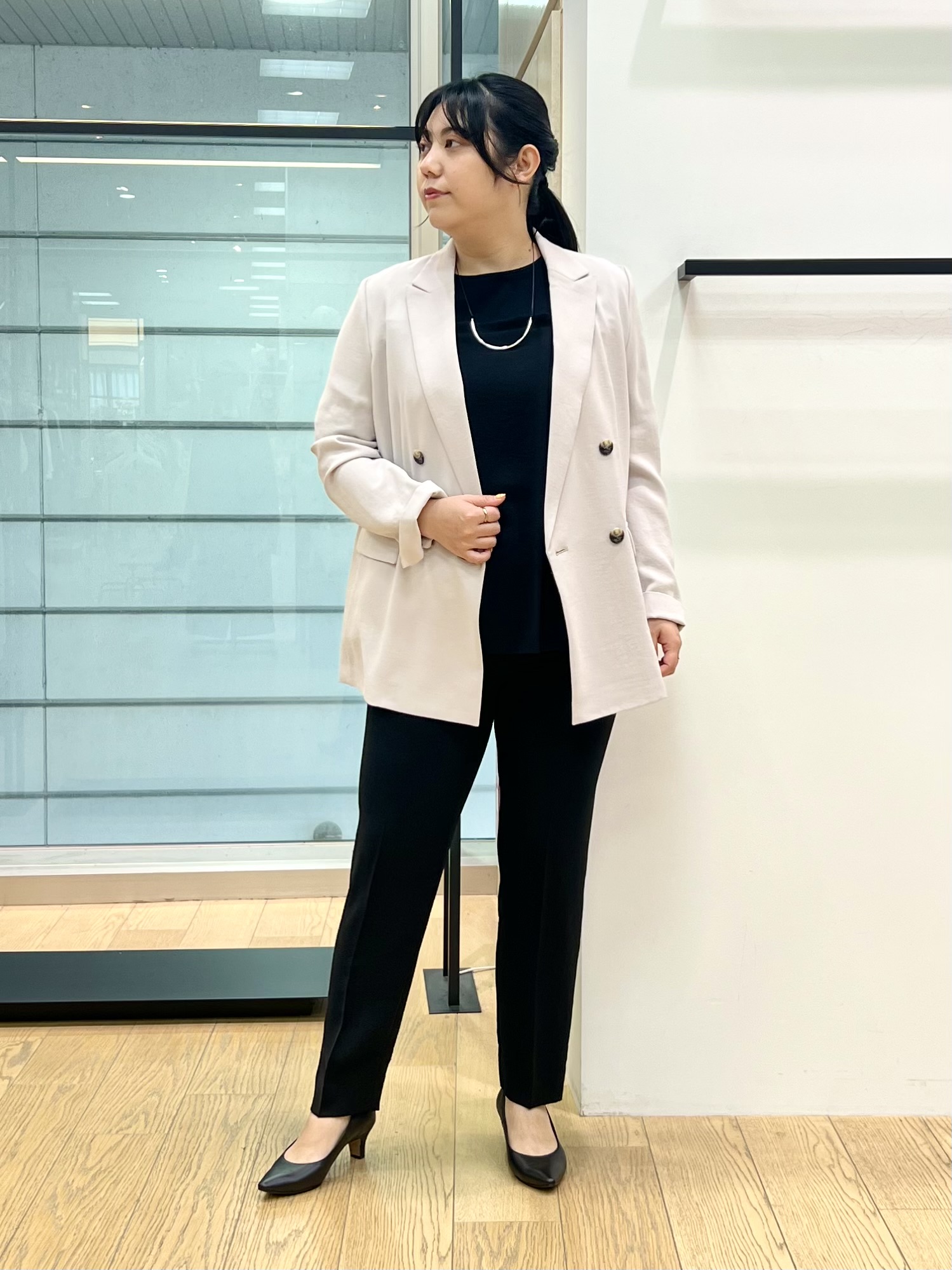 shimaさんの「INDIVI｜【洗える／多機能／SETUP可】着る日傘ダブルジャケット」を使ったコーディネート