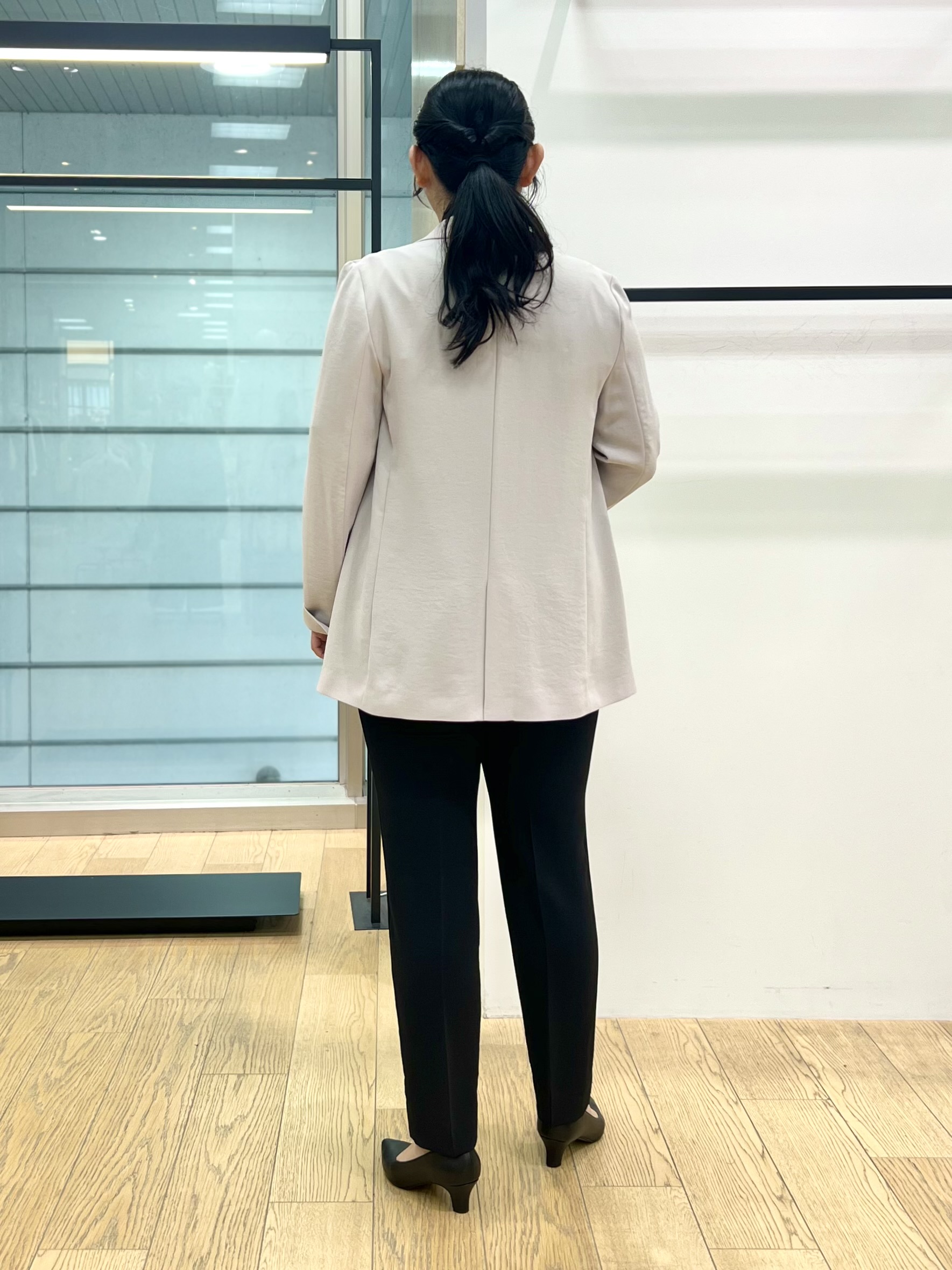 shimaさんの「INDIVI｜【洗える／多機能／SETUP可】着る日傘ダブルジャケット」を使ったコーディネート
