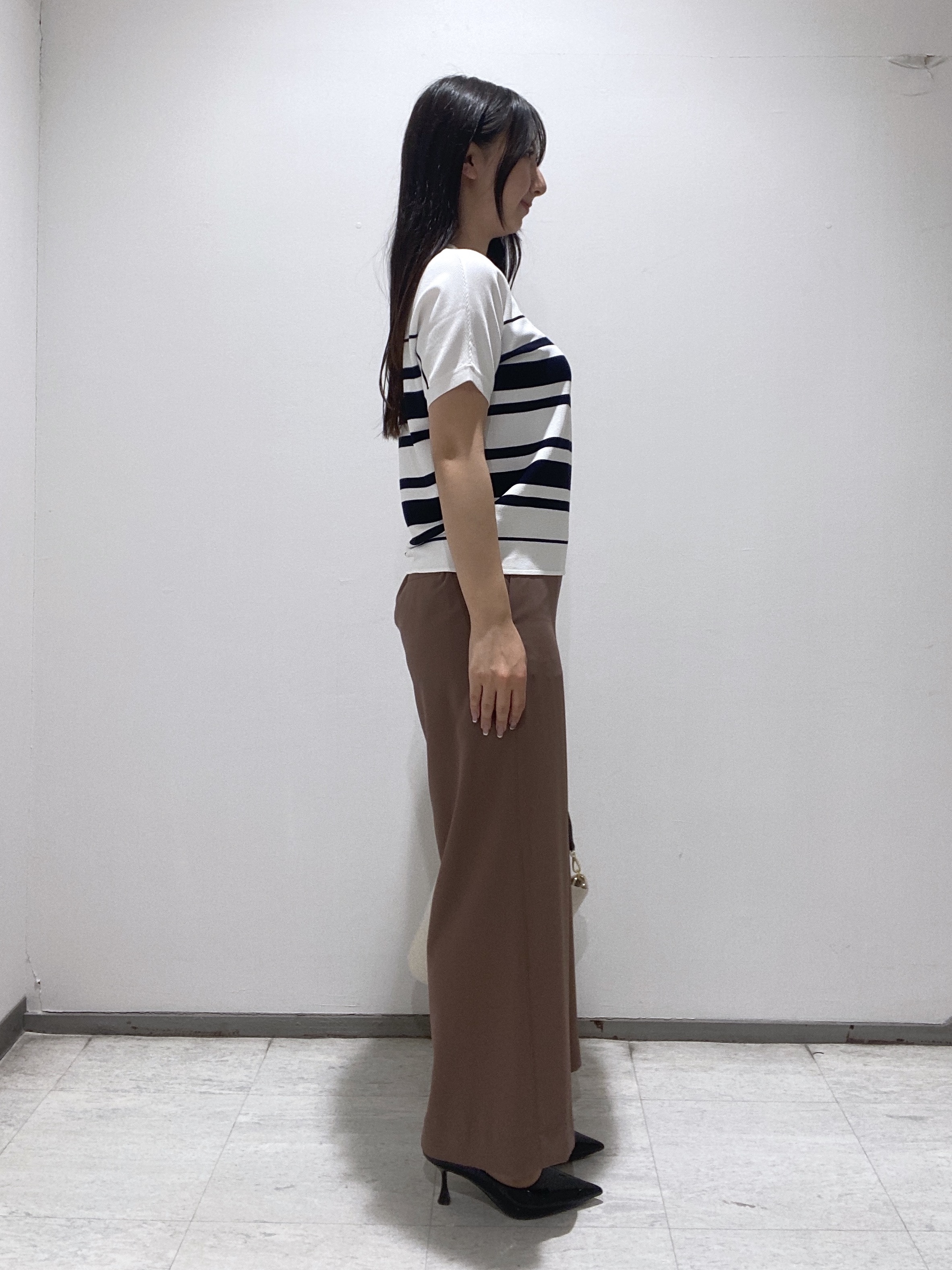 meiさんの「INDIVI｜【洗える】ガーター編みVネックニットT」を使ったコーディネート
