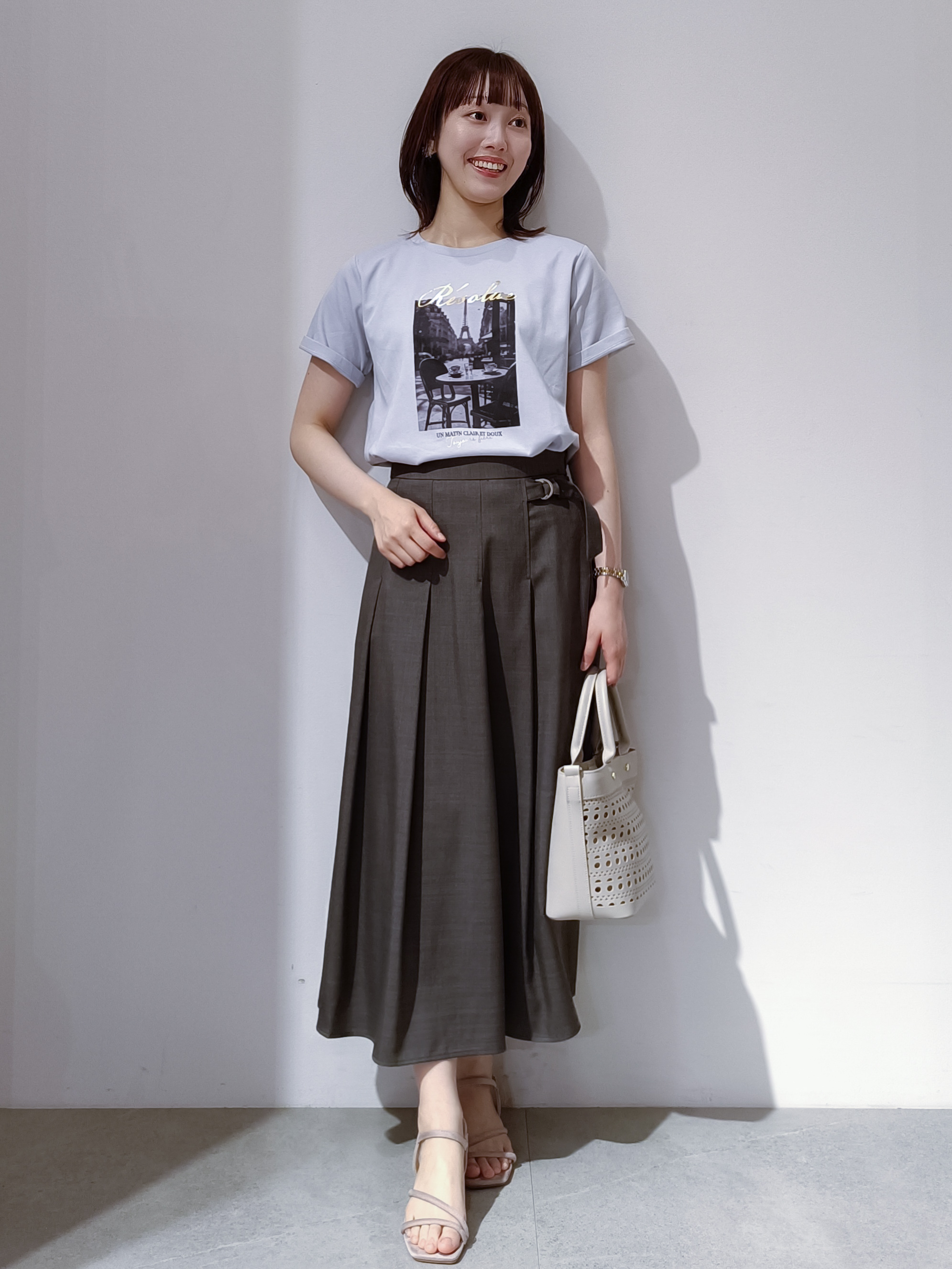 のんさんの「OPAQUE.CLIP｜【接触冷感／UVケア】転写箔プリントTシャツ《洗濯機OK》」を使ったコーディネート