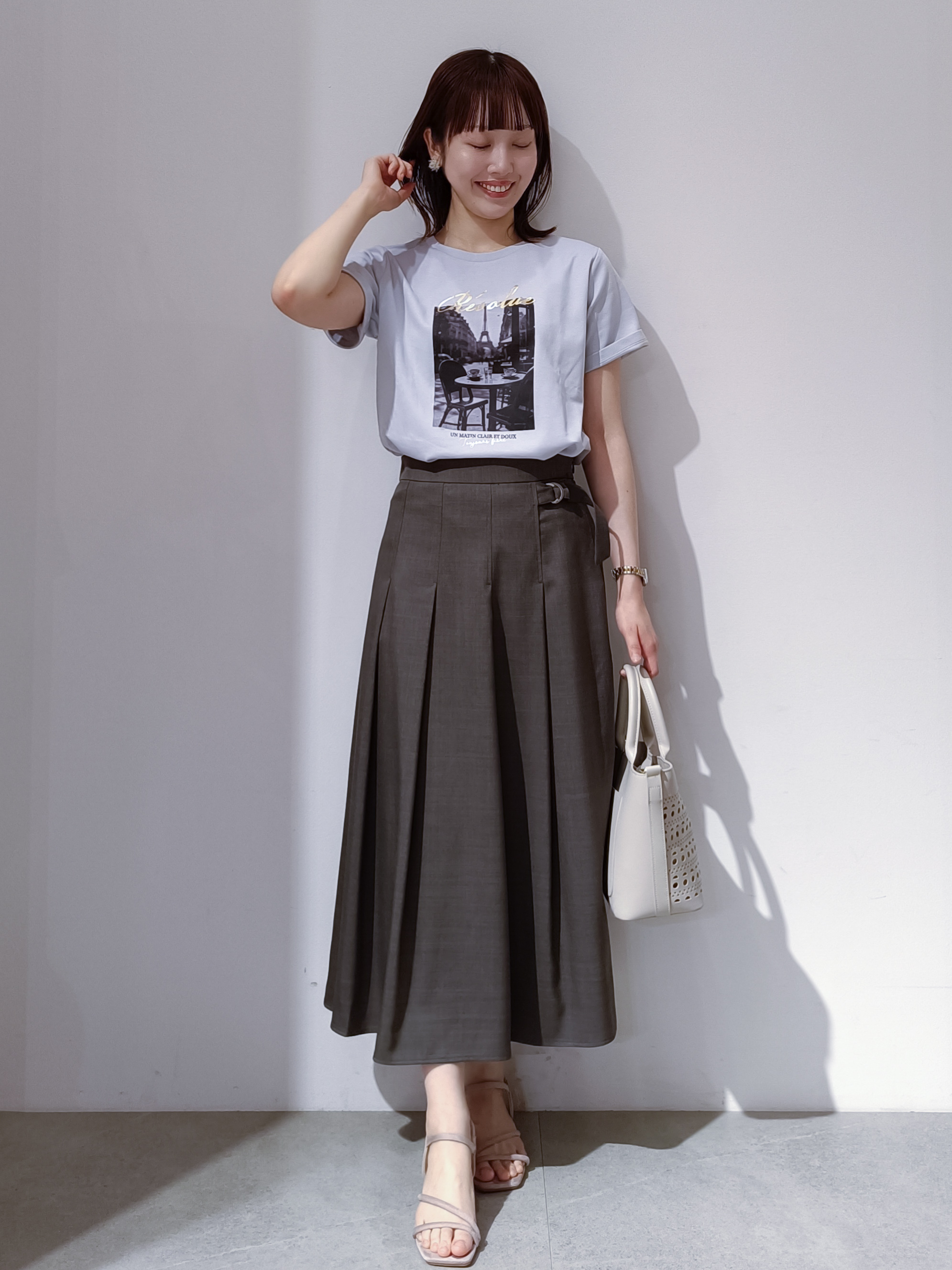 のんさんの「OPAQUE.CLIP｜【接触冷感／UVケア】転写箔プリントTシャツ《洗濯機OK》」を使ったコーディネート