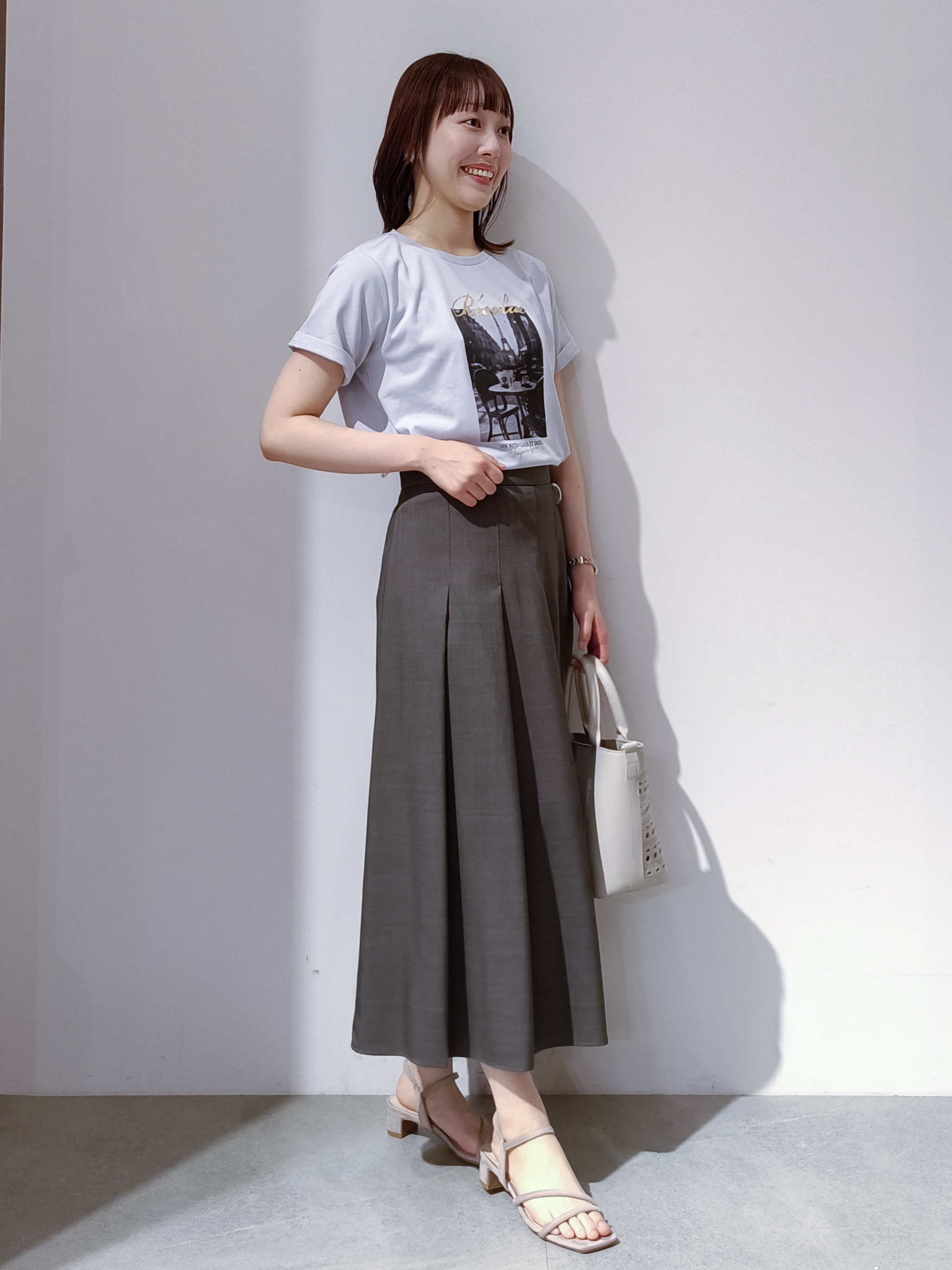 のんさんの「OPAQUE.CLIP｜【接触冷感／UVケア】転写箔プリントTシャツ《洗濯機OK》」を使ったコーディネート