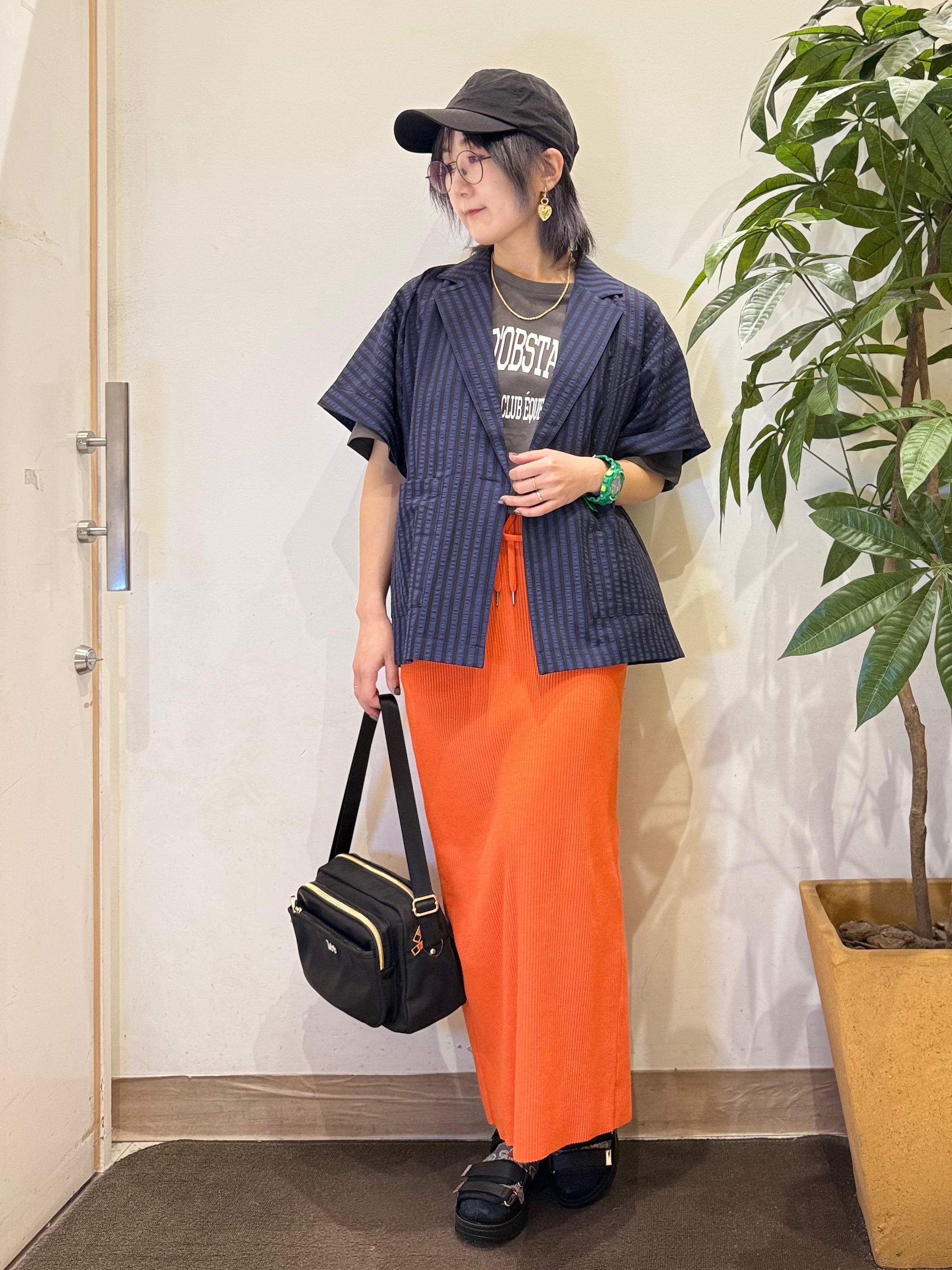 misakiさんの「SHOO･LA･RUE｜【ひんやり/吸水速乾/セットアップ可】羽織るだけで主役になる サッカーストライプシャツジャケット」を使ったコーディネート