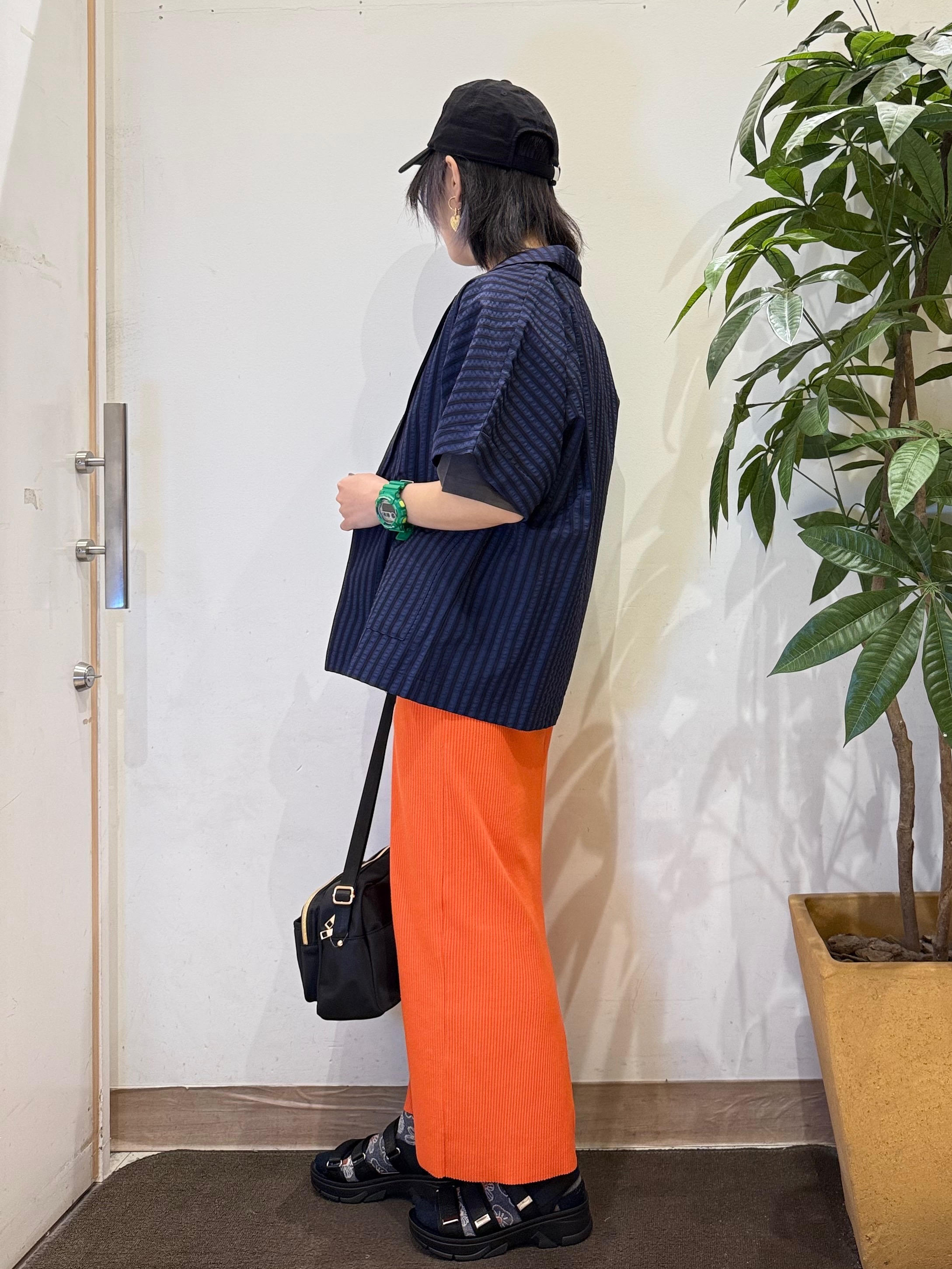 misakiさんの「SHOO･LA･RUE｜【ひんやり/吸水速乾/セットアップ可】羽織るだけで主役になる サッカーストライプシャツジャケット」を使ったコーディネート