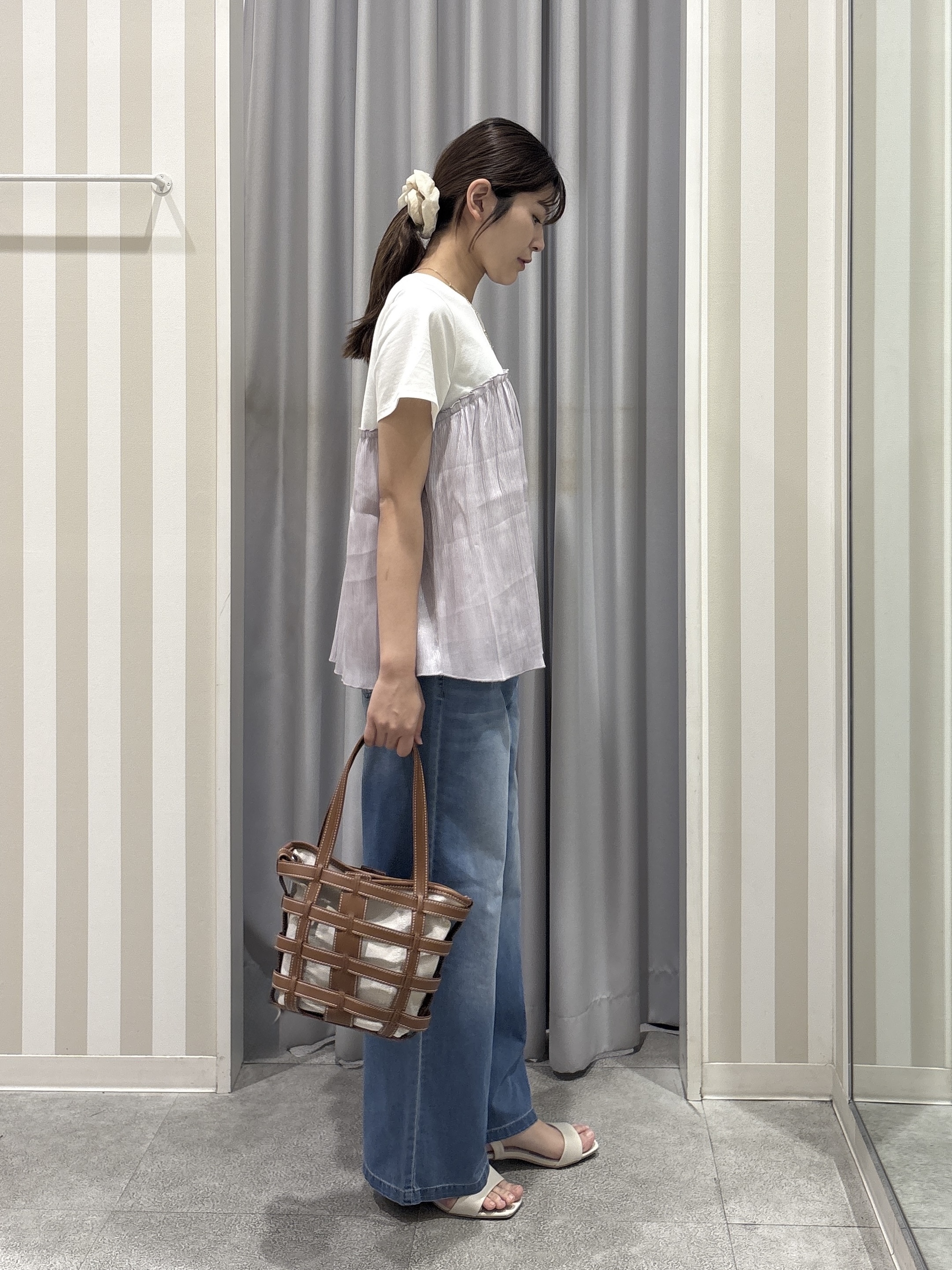 Rikaさんの「SHOO･LA･RUE｜【ひんやり/S-LL】1枚でインせず決まる きらきらビスチェ風Tシャツ」を使ったコーディネート