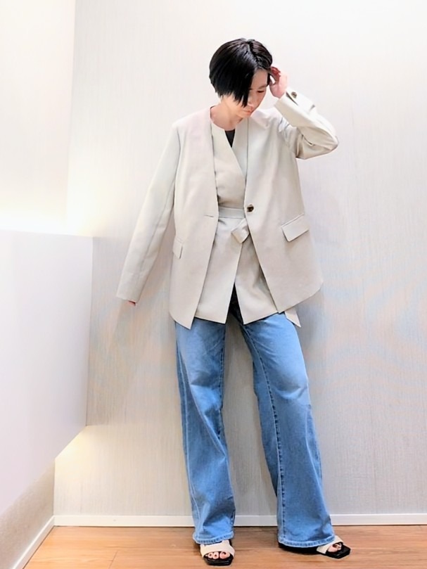 ミズタさんの「UNTITLED｜【さらりと快適/セットアップ可/UV/接触冷感】スラブカラーレスジャケット」を使ったコーディネート