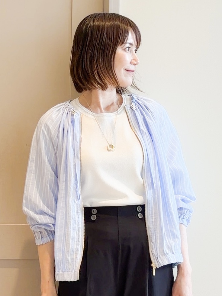 yamakoさんの「grove｜気温調整にも◎ブラウス感覚で羽織れるシアーブルゾン」を使ったコーディネート