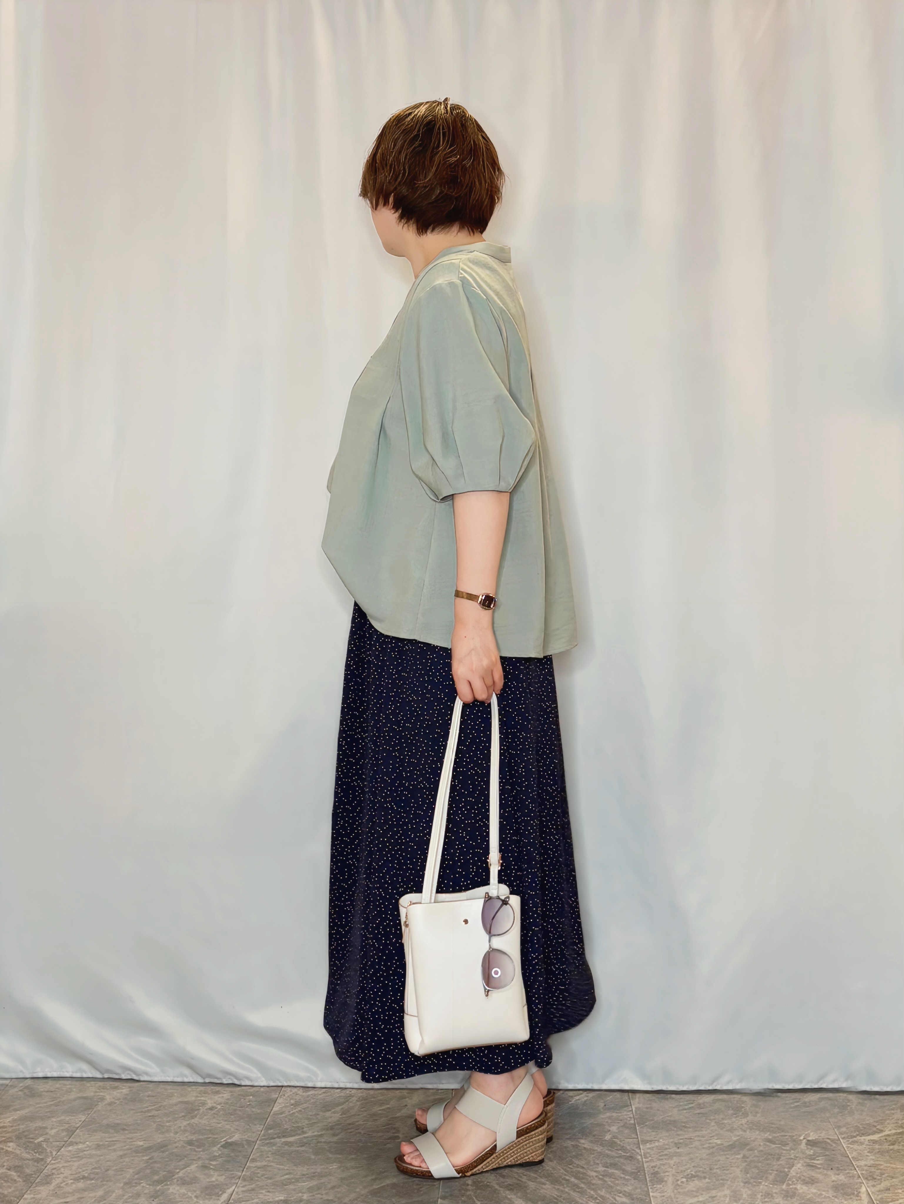 たみさんの「SHOO･LA･RUE｜【高レビュー/洗濯後しわになりにくい/インせず着られる】自然に体型カバー 麻調ペプラムブラウス」を使ったコーディネート