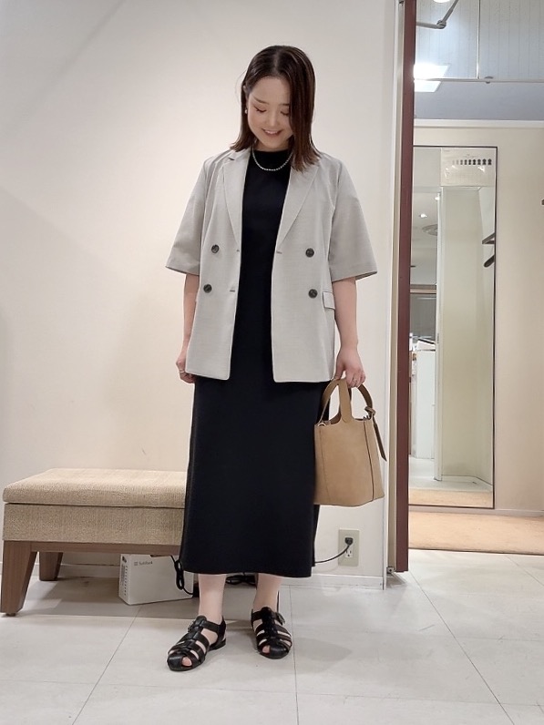 YUIさんの「UNTITLED｜【シワになりにくい/セットアップ可/接触冷感】ハーフスリーブジャケット」を使ったコーディネート