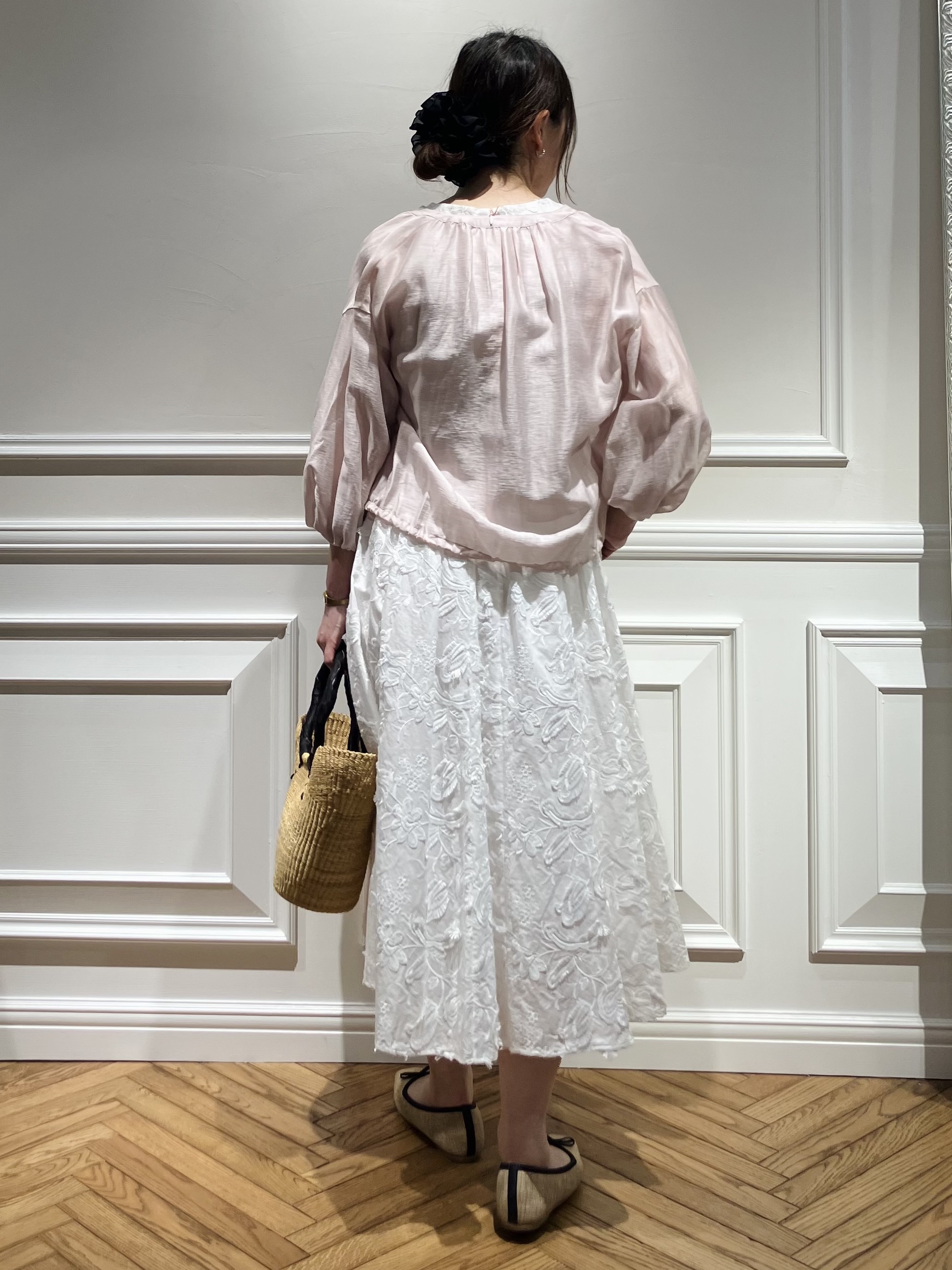 TSUKUIさんの「DRESSTERIOR｜ウォッシャブル シアーショートブルゾン」を使ったコーディネート