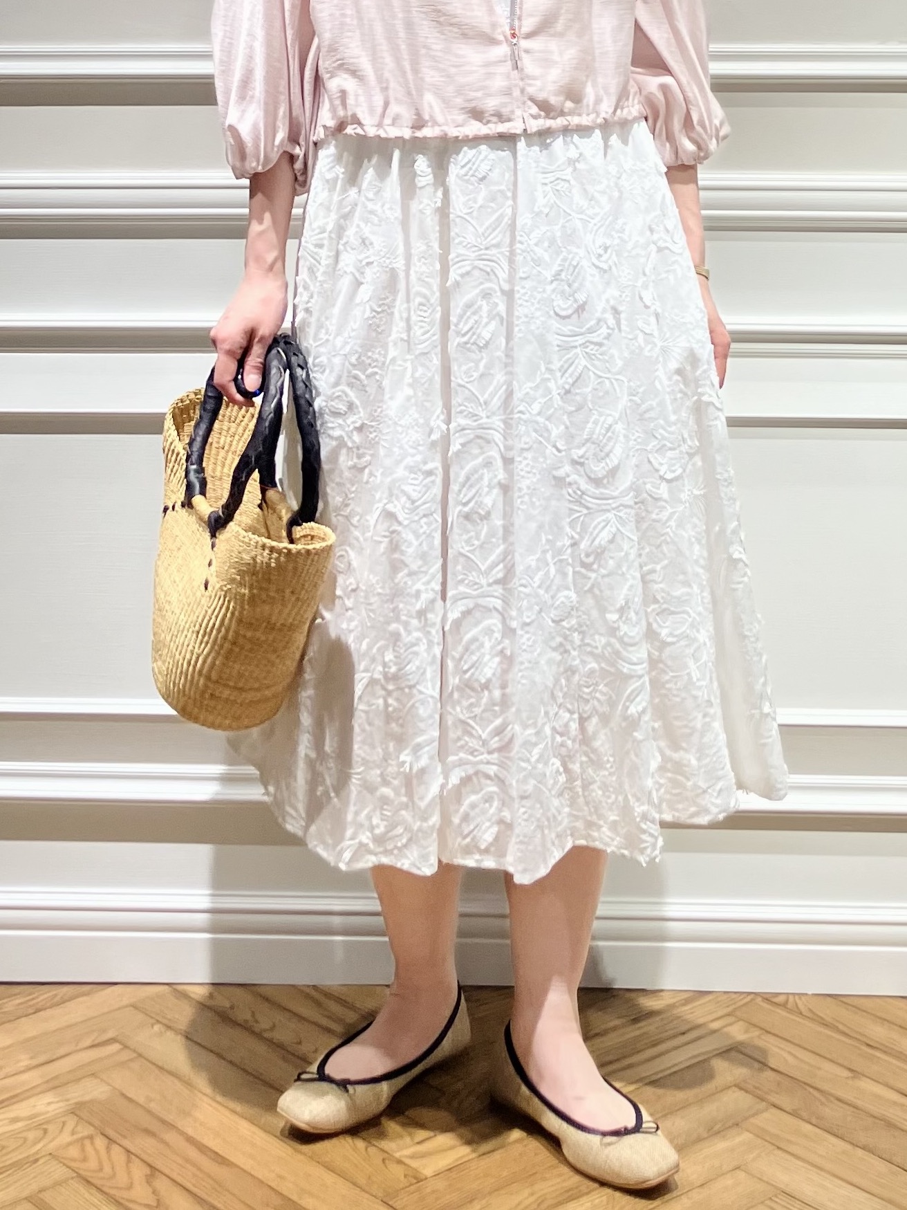TSUKUIさんの「DRESSTERIOR｜ウォッシャブル シアーショートブルゾン」を使ったコーディネート