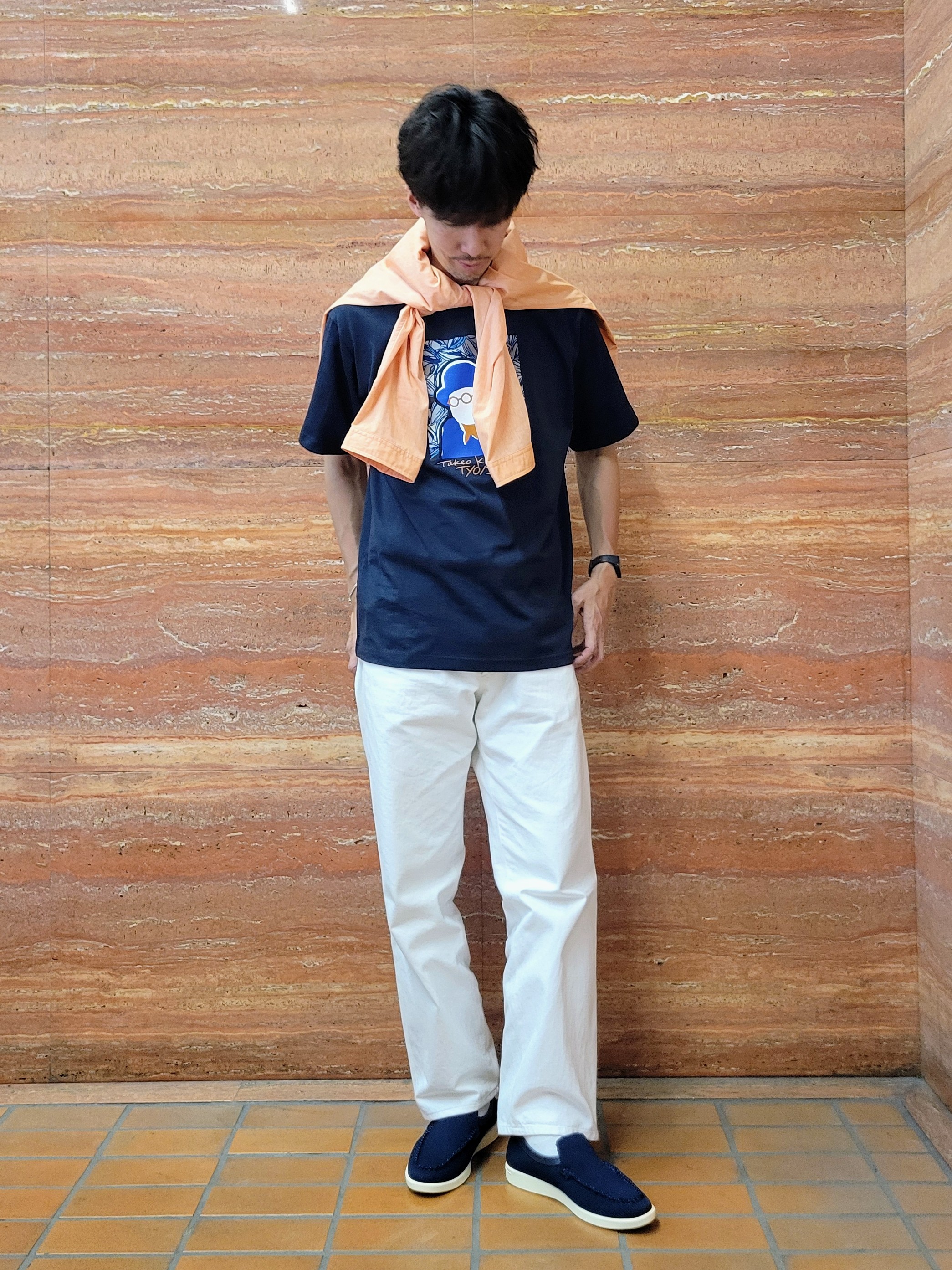 piroyaさんの「TAKEO KIKUCHI｜ポートレートアートＴシャツ」を使ったコーディネート
