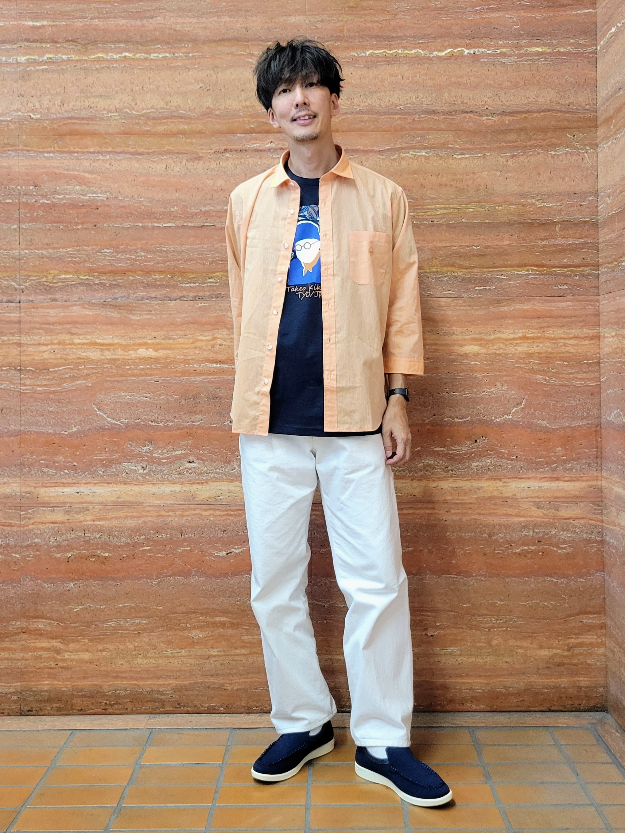 piroyaさんの「TAKEO KIKUCHI｜ポートレートアートＴシャツ」を使ったコーディネート