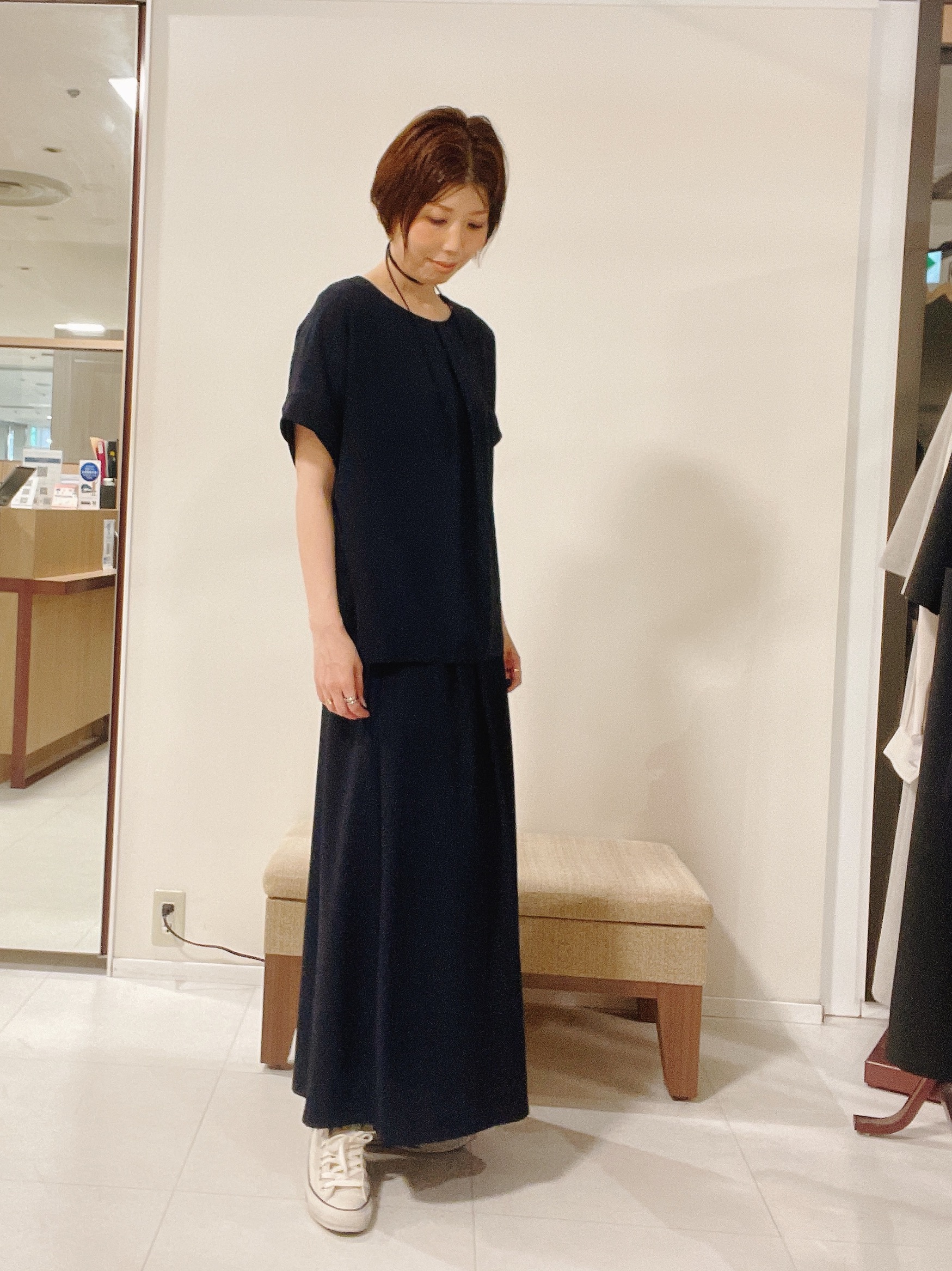 IWAMOさんの「UNTITLED｜【セットアップ可/UVカット/前後2WAY】リラクシーフレンチスリーブブラウス」を使ったコーディネート