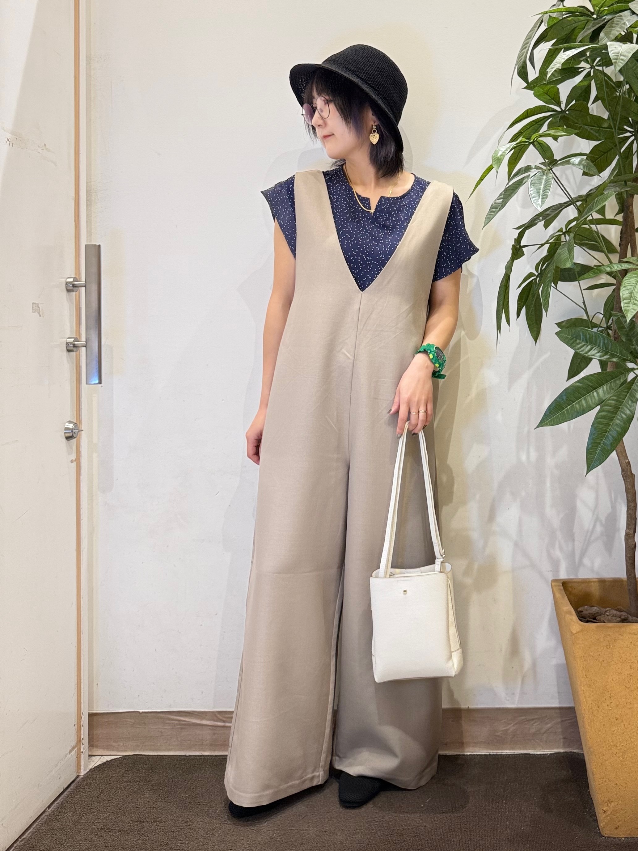 misakiさんの「SHOO･LA･RUE｜【洗濯後しわになりにくい/S-LL】ゆったりらくちんきれい見え　シンプルだから使いやすい 大人のオー」を使ったコーディネート