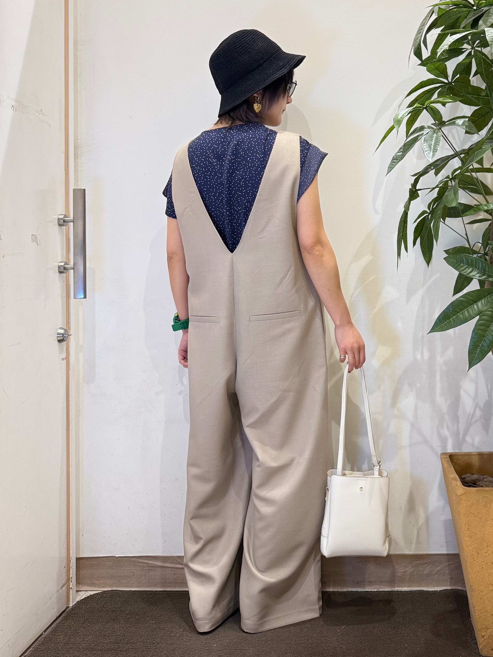 misakiさんの「SHOO･LA･RUE｜【洗濯後しわになりにくい/S-LL】ゆったりらくちんきれい見え　シンプルだから使いやすい 大人のオー」を使ったコーディネート