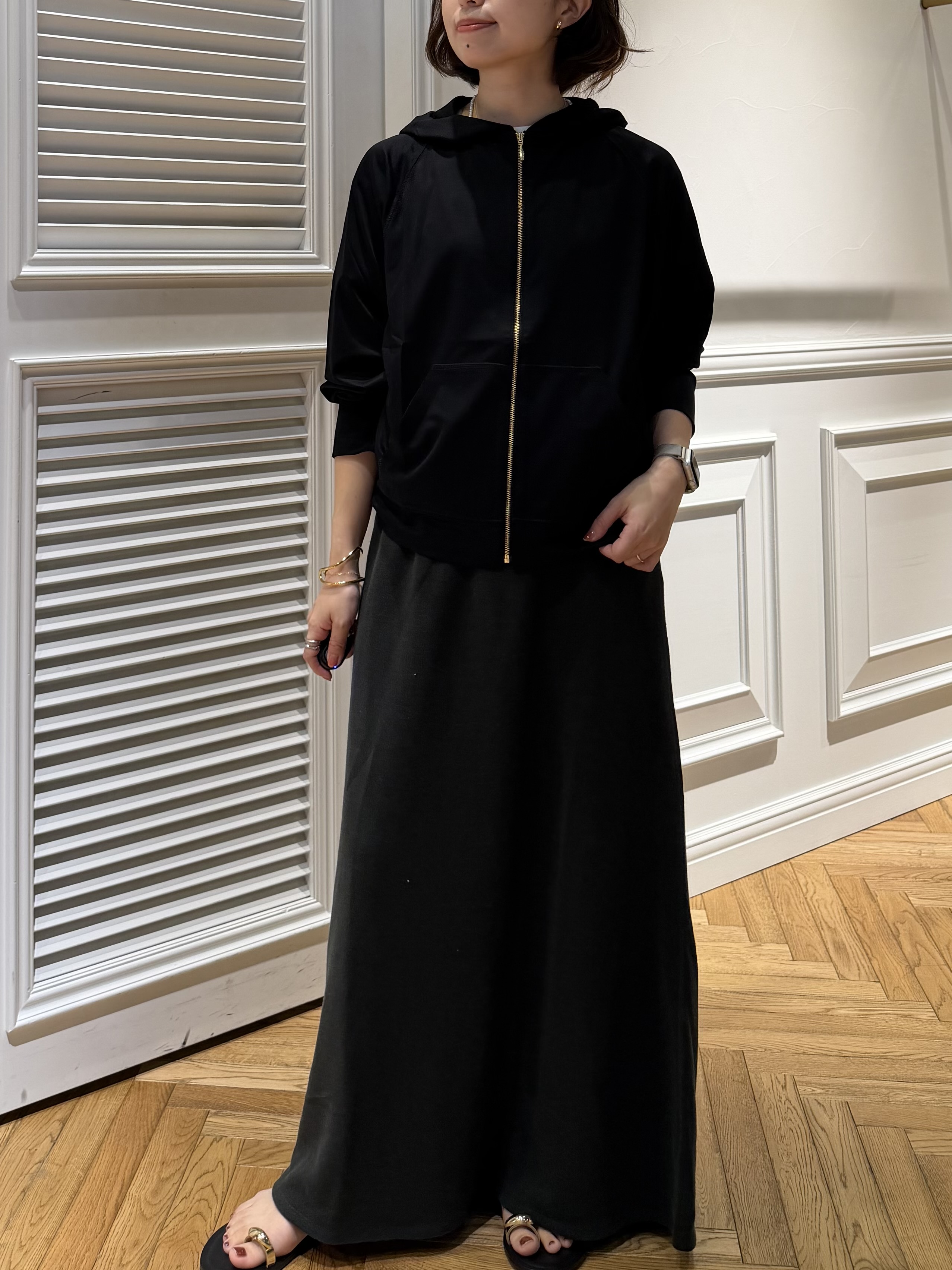 つじ まこさんの「DRESSTERIOR｜【接触冷感】STAR WARS カプセルグローグTシャツ」を使ったコーディネート