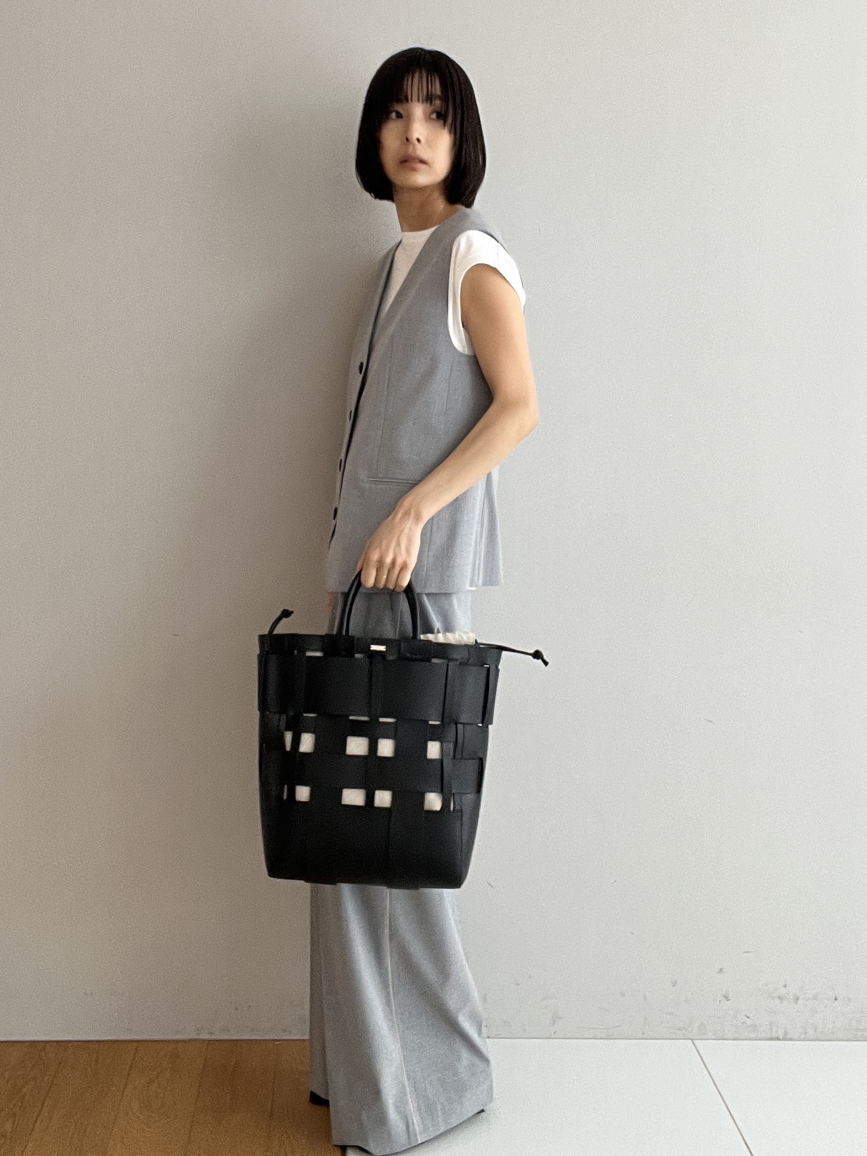 misaさんの「DRESSTERIOR｜ウーヴンレザートートバック」を使ったコーディネート
