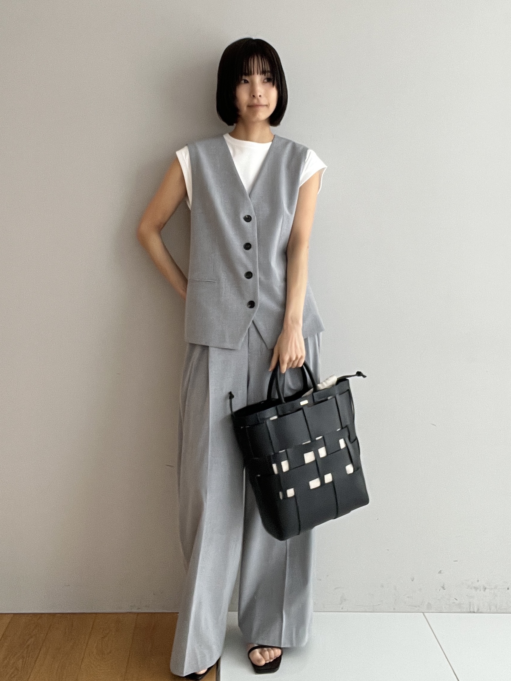 misaさんの「DRESSTERIOR｜ウーヴンレザートートバック」を使ったコーディネート