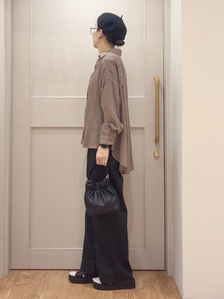 tamuさんの「SHOO･LA･RUE｜【体型カバー】ふんわり質感 やわらかこなれシアーシャツ」を使ったコーディネート