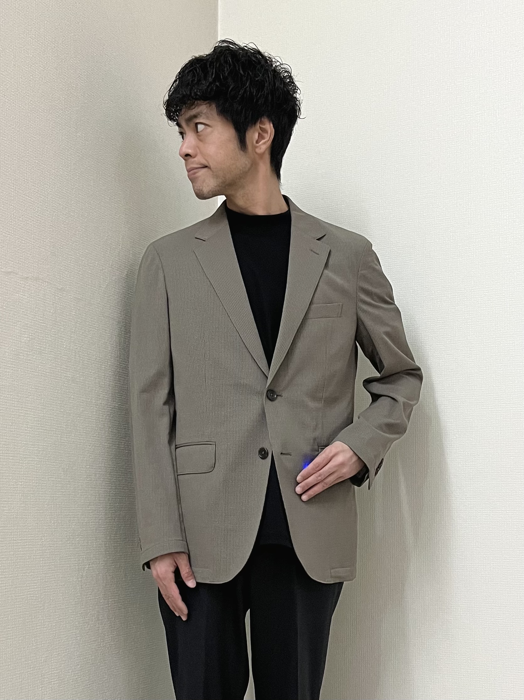 URAさんの「TAKEO KIKUCHI｜【Begin5月号掲載/通気性】トリコットサッカー ジャケット」を使ったコーディネート