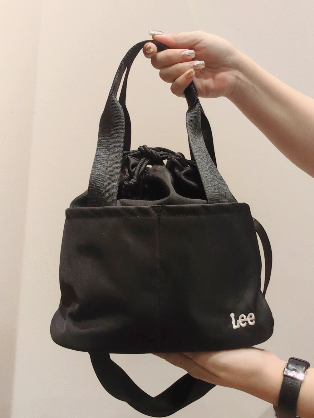 haseさんの「SHOO･LA･RUE｜【高レビュー/洗濯後しわになりにくい/体型カバー】きちんとゆるっと 大人の抜け感 ポンチョ風カラーシ」を使ったコーディネート