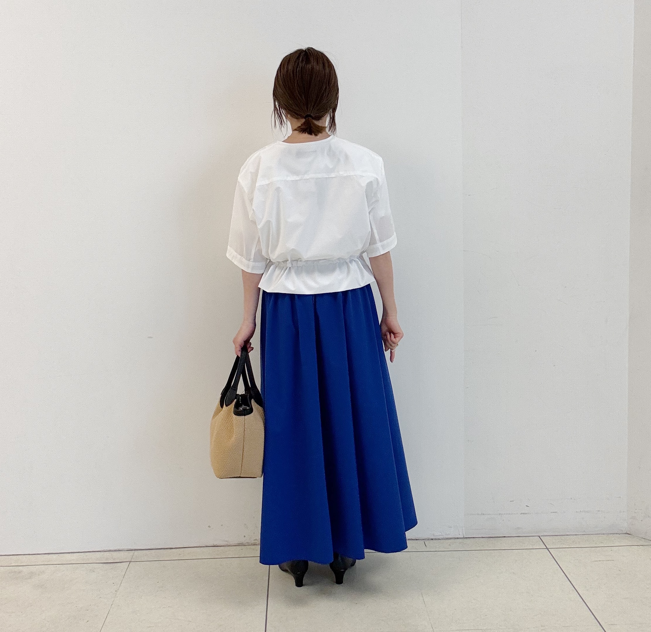 yoshiyaさんの「INDIVI｜【UVケア／選べるグラフィック】スムースジャージTシャツ」を使ったコーディネート