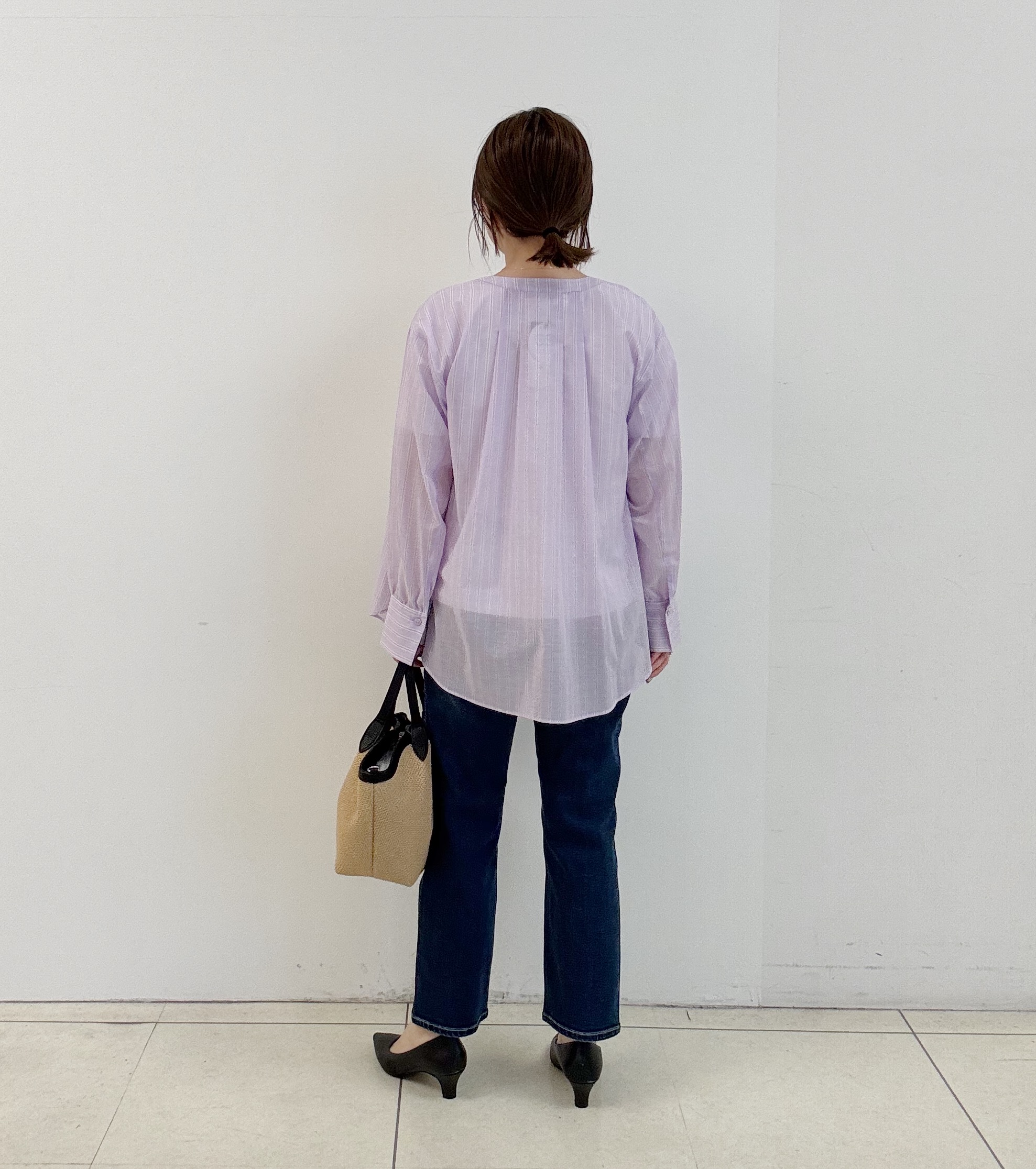 yoshiyaさんの「INDIVI｜【ラム革／美脚／通勤】レザーパンプス」を使ったコーディネート